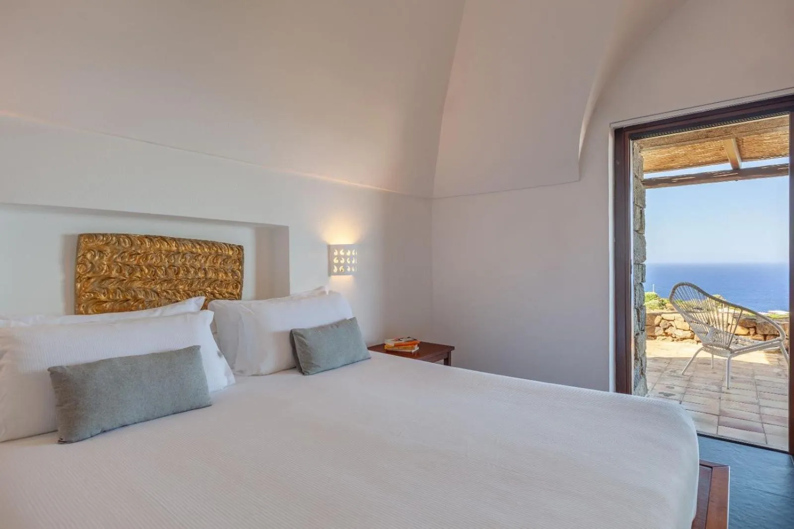 Photo of the whole room, Bed in Pantelleria Dream Resort