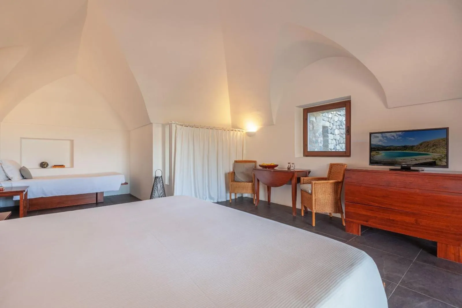 TV and multimedia, Bed in Pantelleria Dream Resort