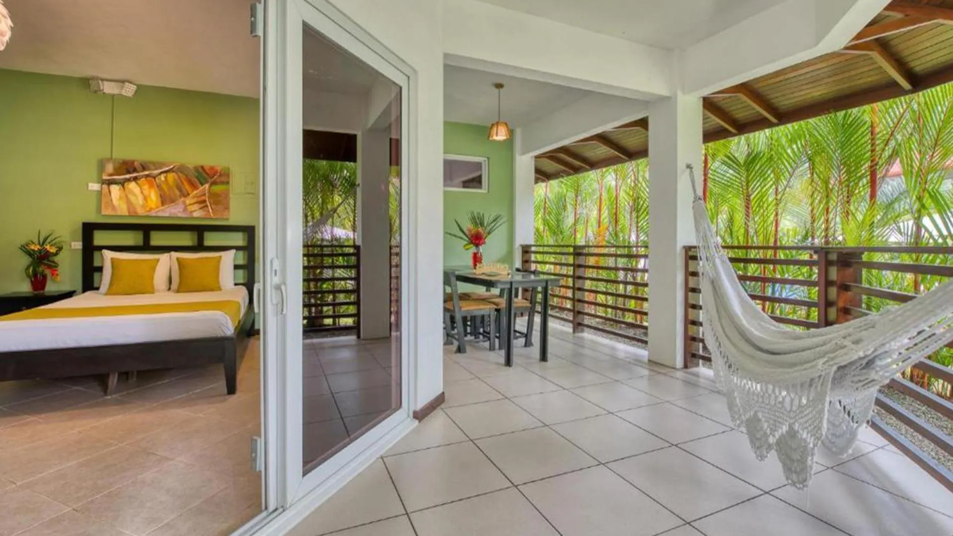 Balcony/Terrace, Bed in Terrazas del Caribe Hotel