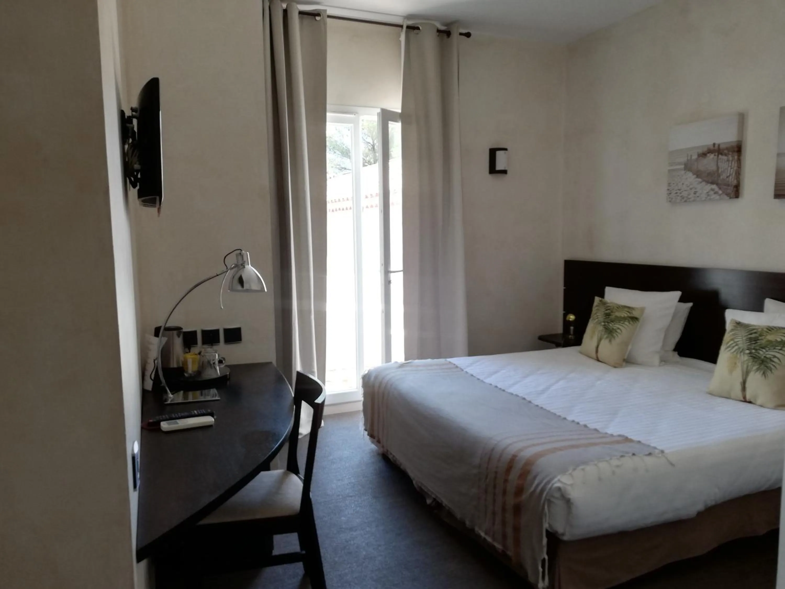 Bed in hôtel Le Synaya