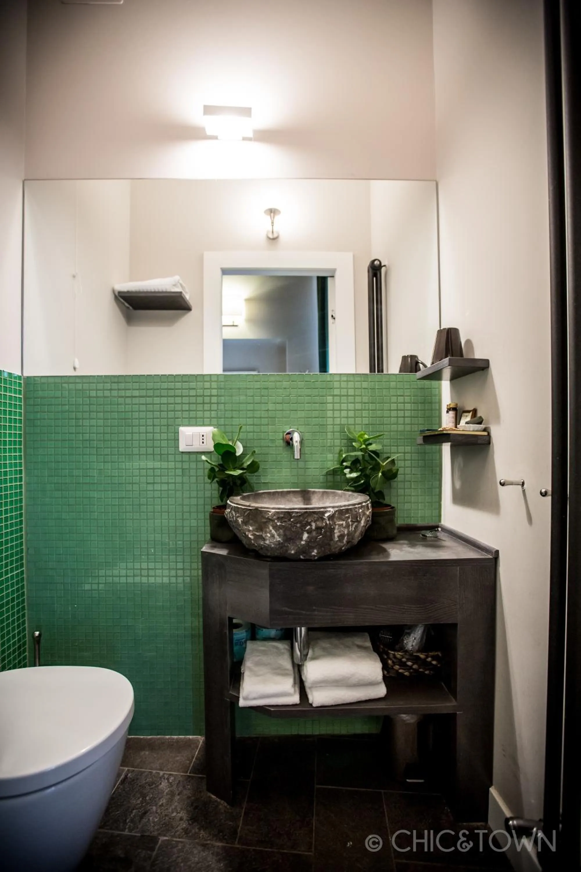 Toilet in Chic & Town Luxury Rooms Piazza di Spagna