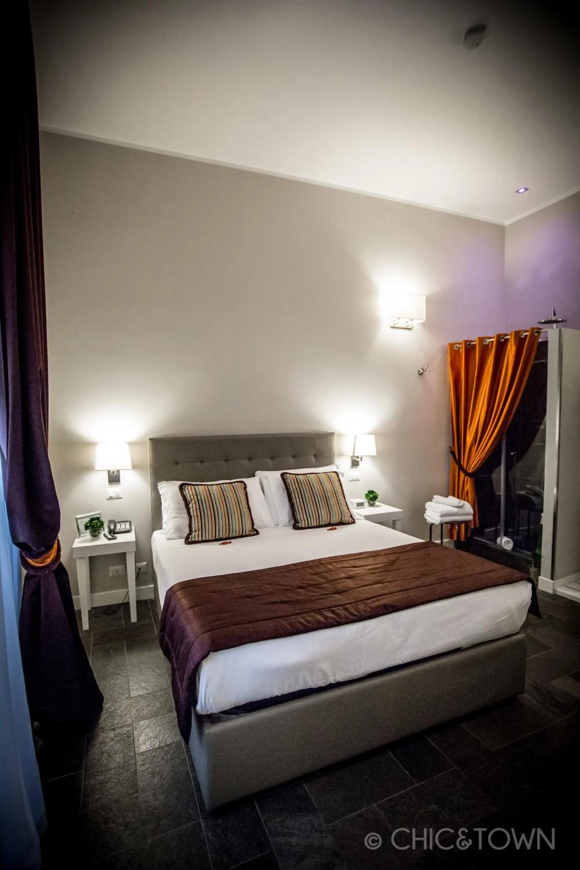 Shower, Bed in Chic & Town Luxury Rooms Piazza di Spagna