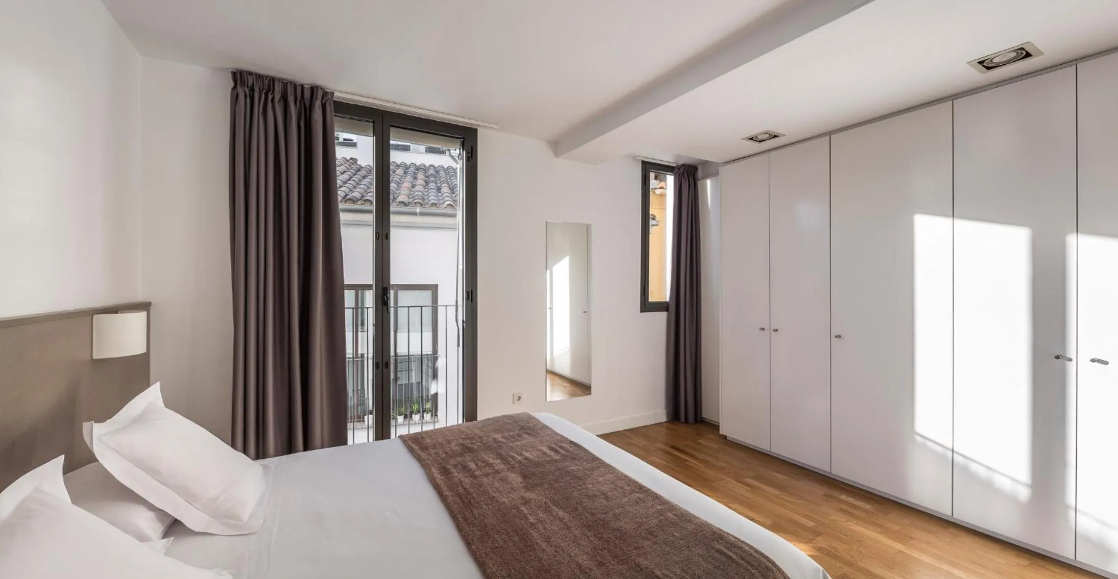 Bed in Mon Suites Catedral