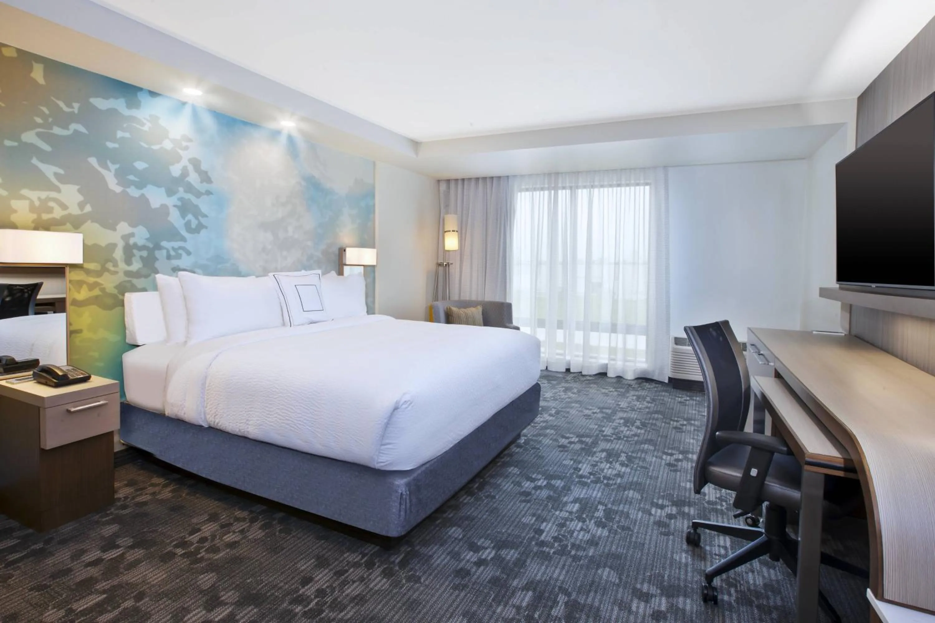 Photo of the whole room, Bed in Courtyard by Marriott St. Joseph-Benton Harbor