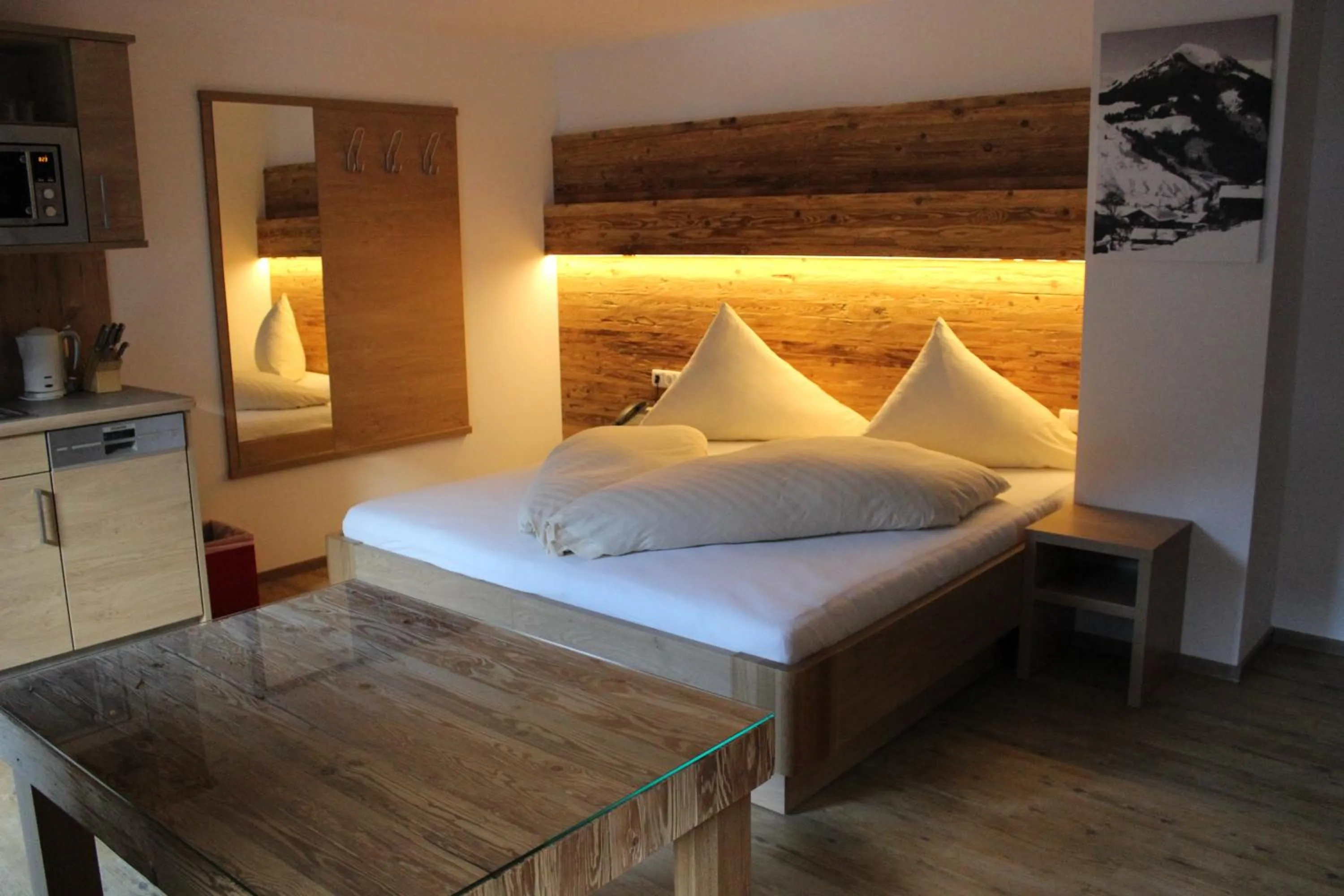 Bedroom, Bed in Pension Michael