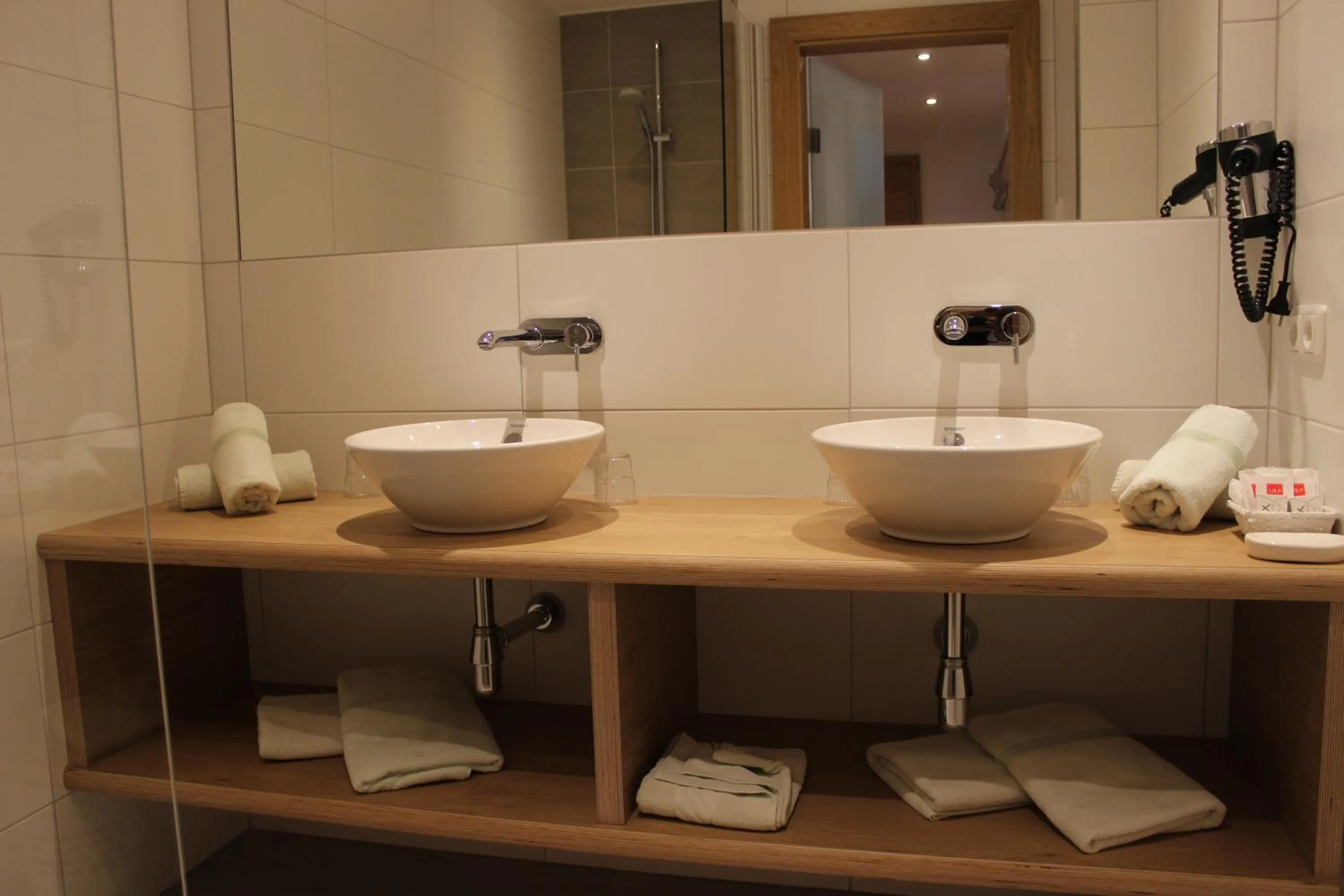 Shower in Pension Michael