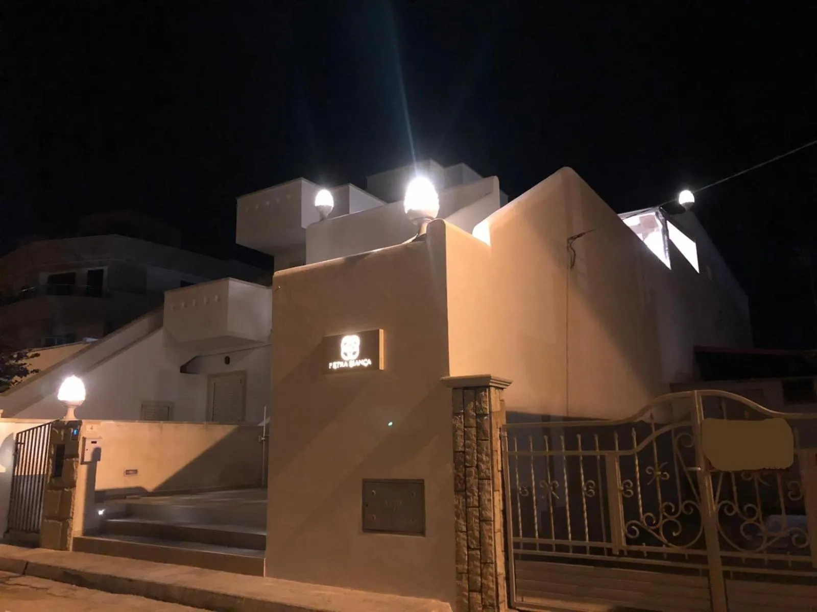 Property building in Petra Bianca