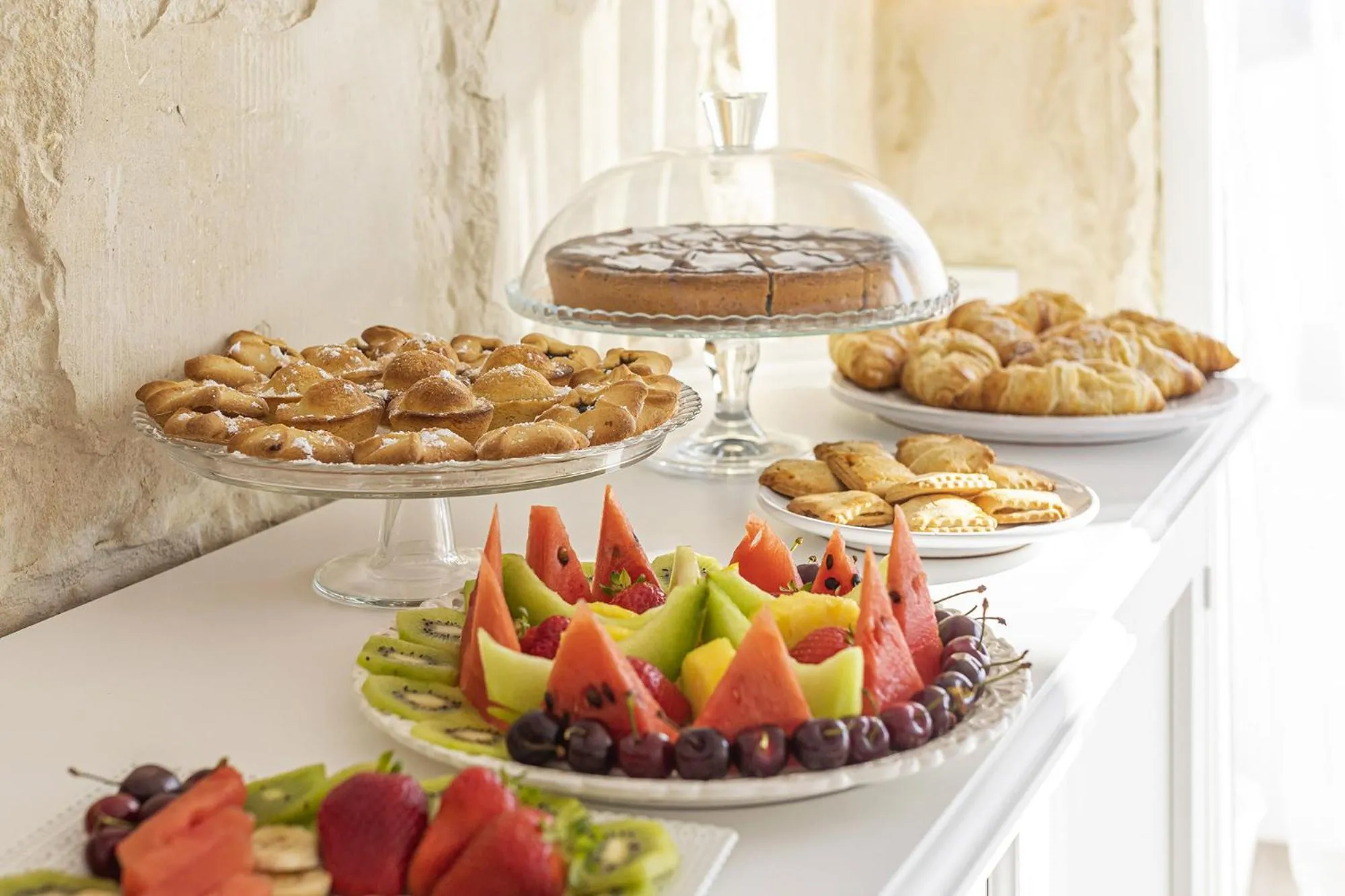 Breakfast in Petra Bianca