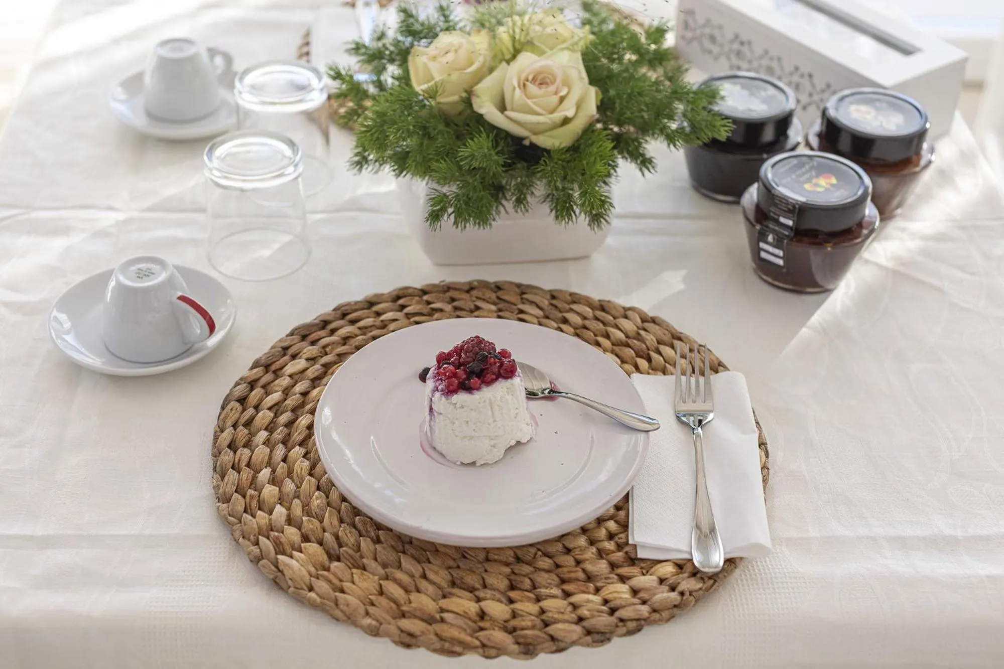 Breakfast in Petra Bianca