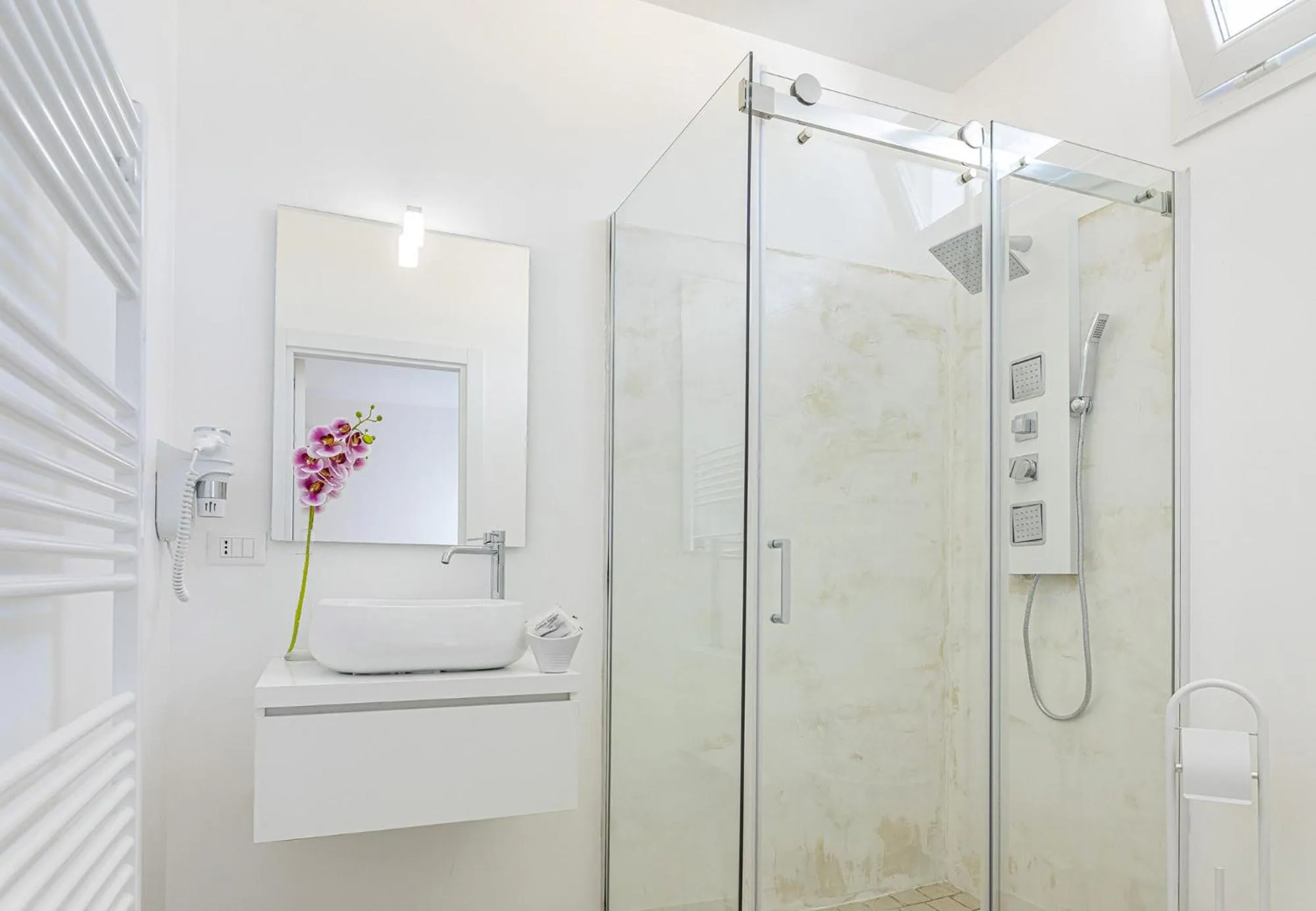 Bathroom in Petra Bianca