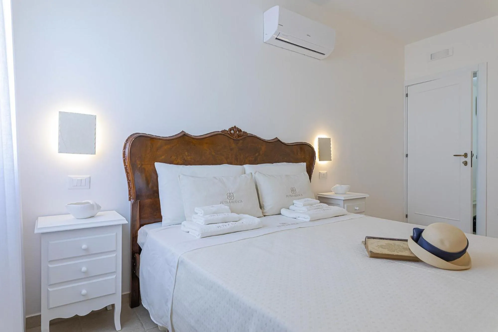 Pets, Bed in Petra Bianca