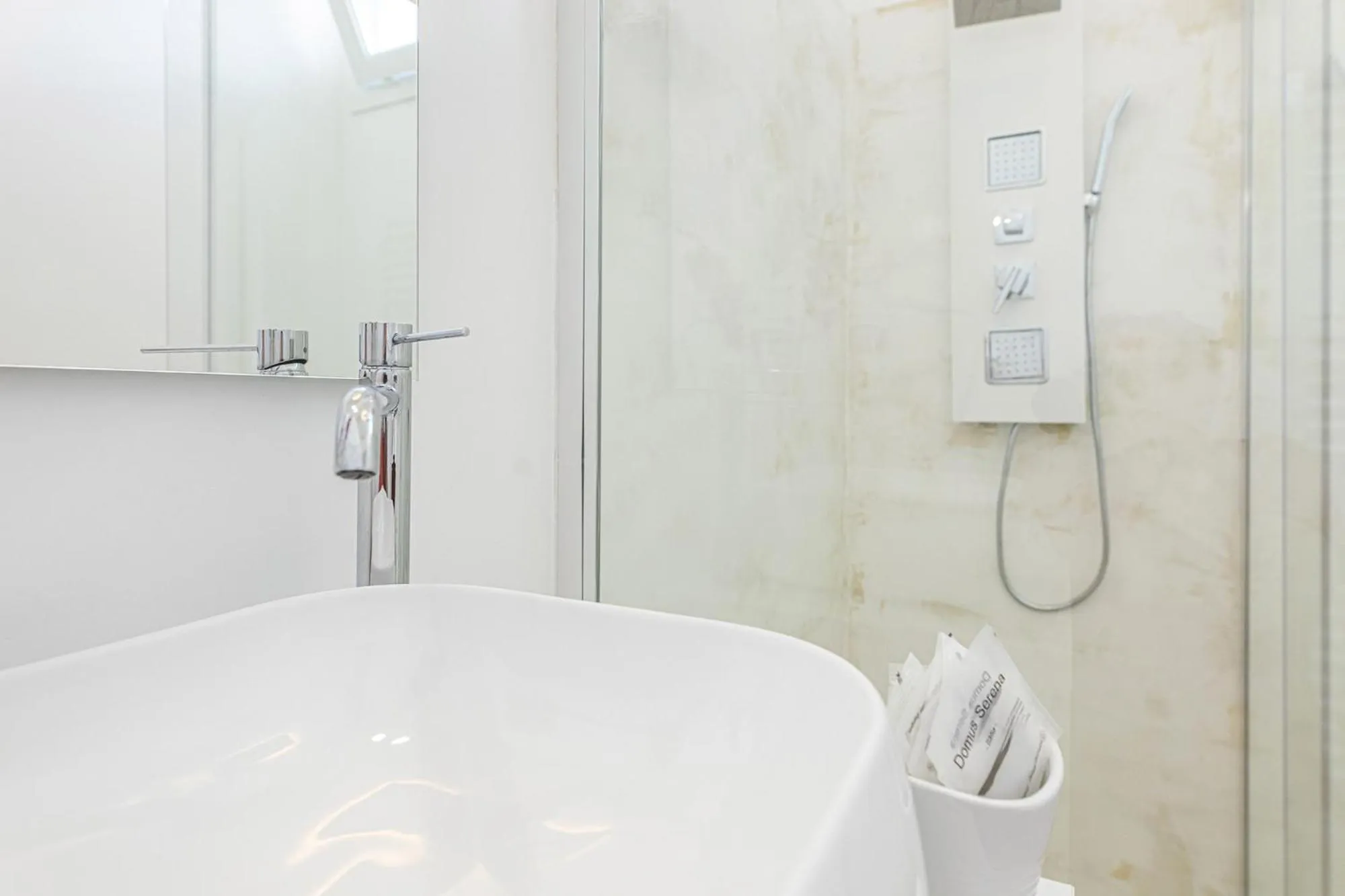 Bathroom in Petra Bianca