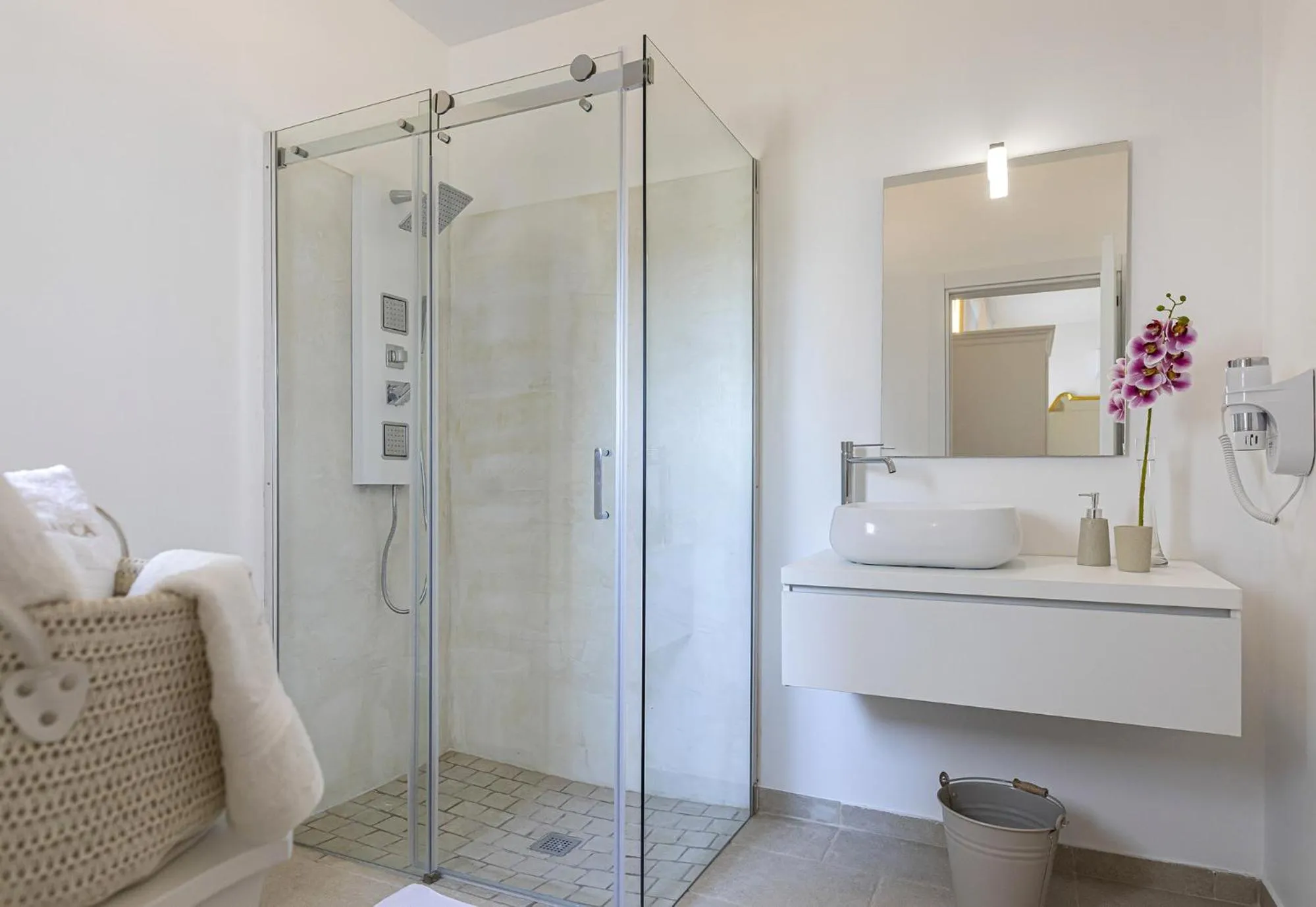 Bathroom in Petra Bianca