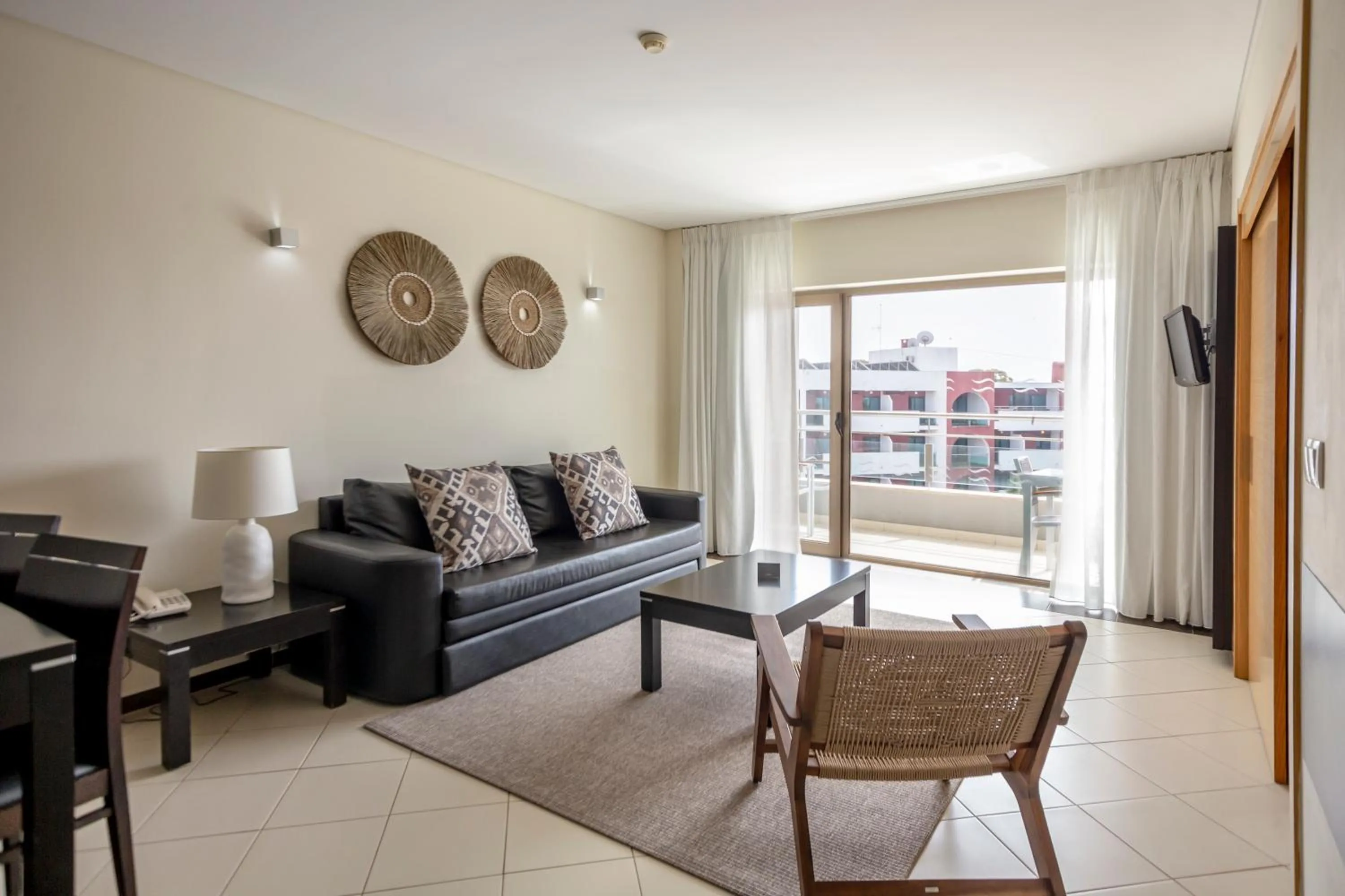 Living room in Areias Village Beach Suite Hotel