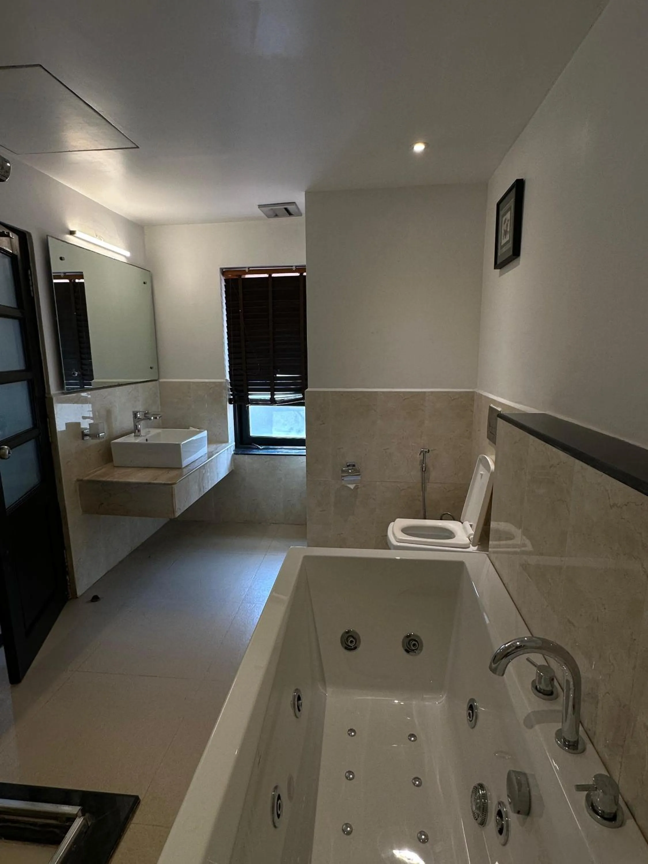 Bathroom in Silver Sands Hideaway Resort, Candolim