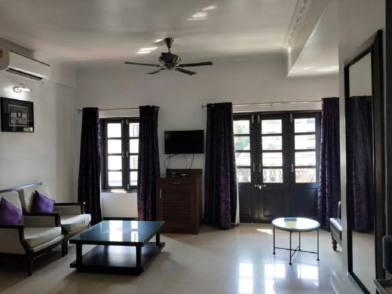 TV and multimedia in Silver Sands Hideaway Resort, Candolim