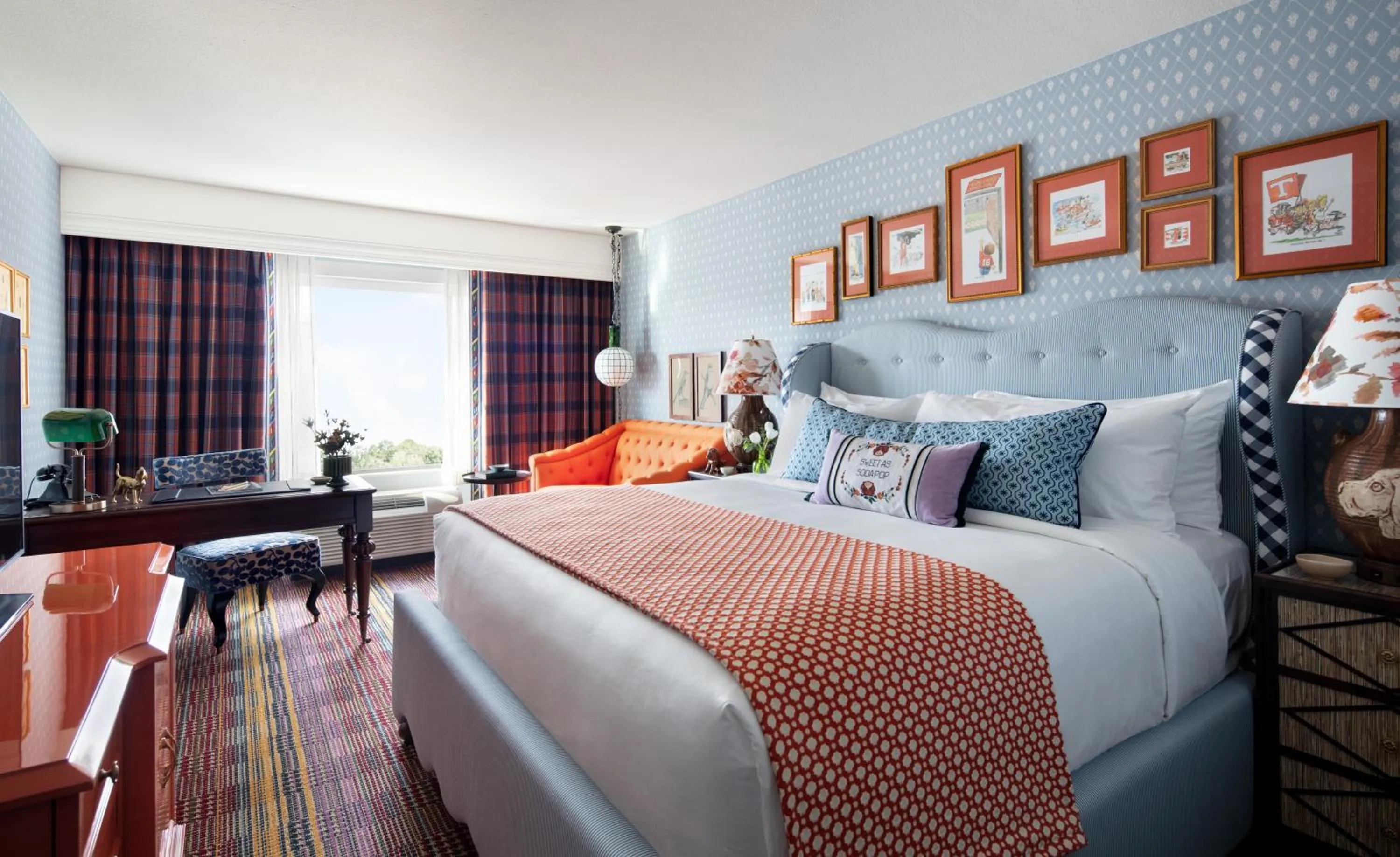 Bedroom, Bed in Graduate by Hilton Knoxville