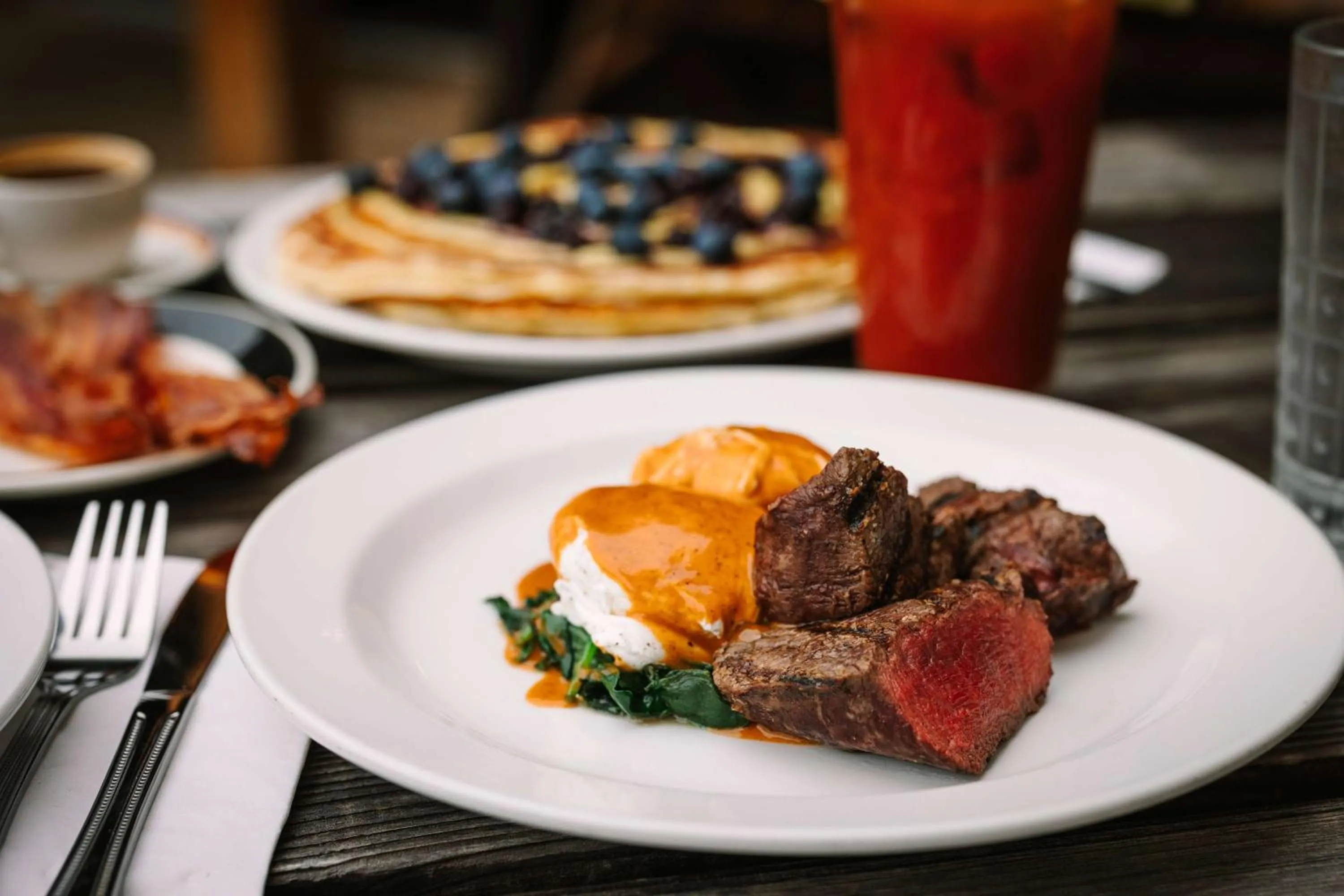 Dining area in Graduate by Hilton Knoxville