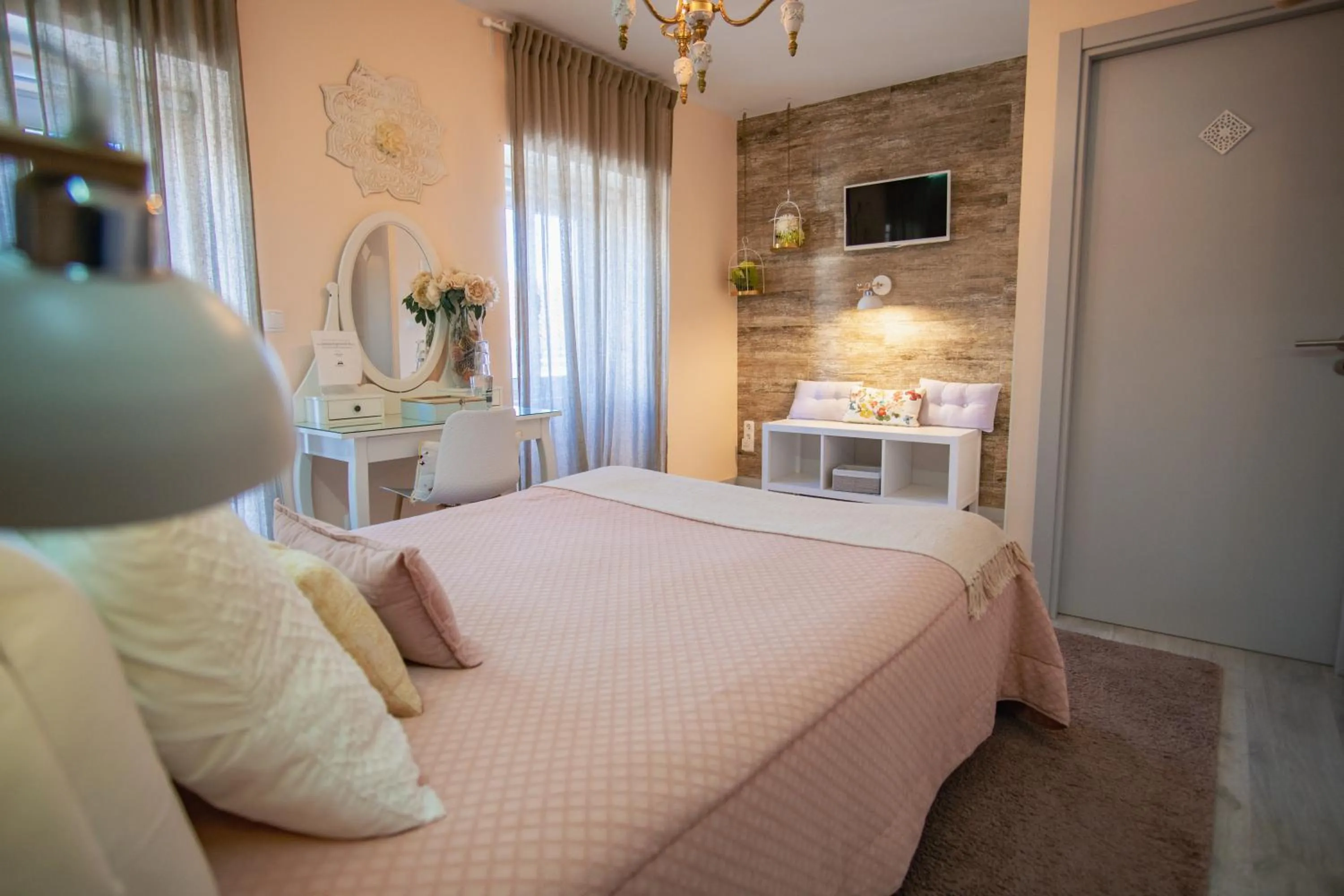 Bed in My Bed in pico