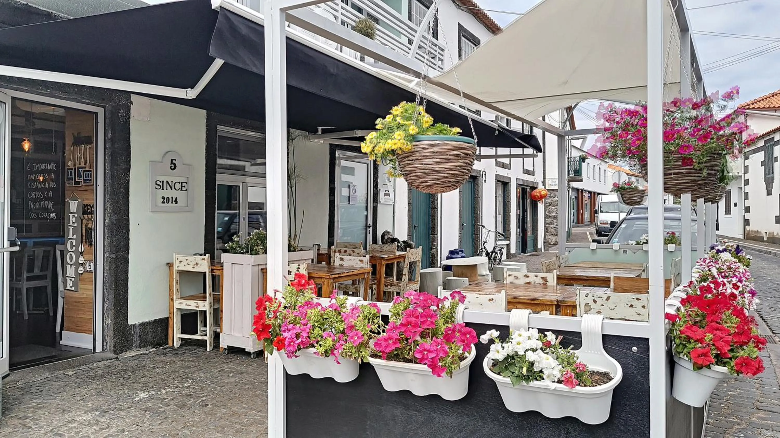 Restaurant/places to eat in My Bed in pico