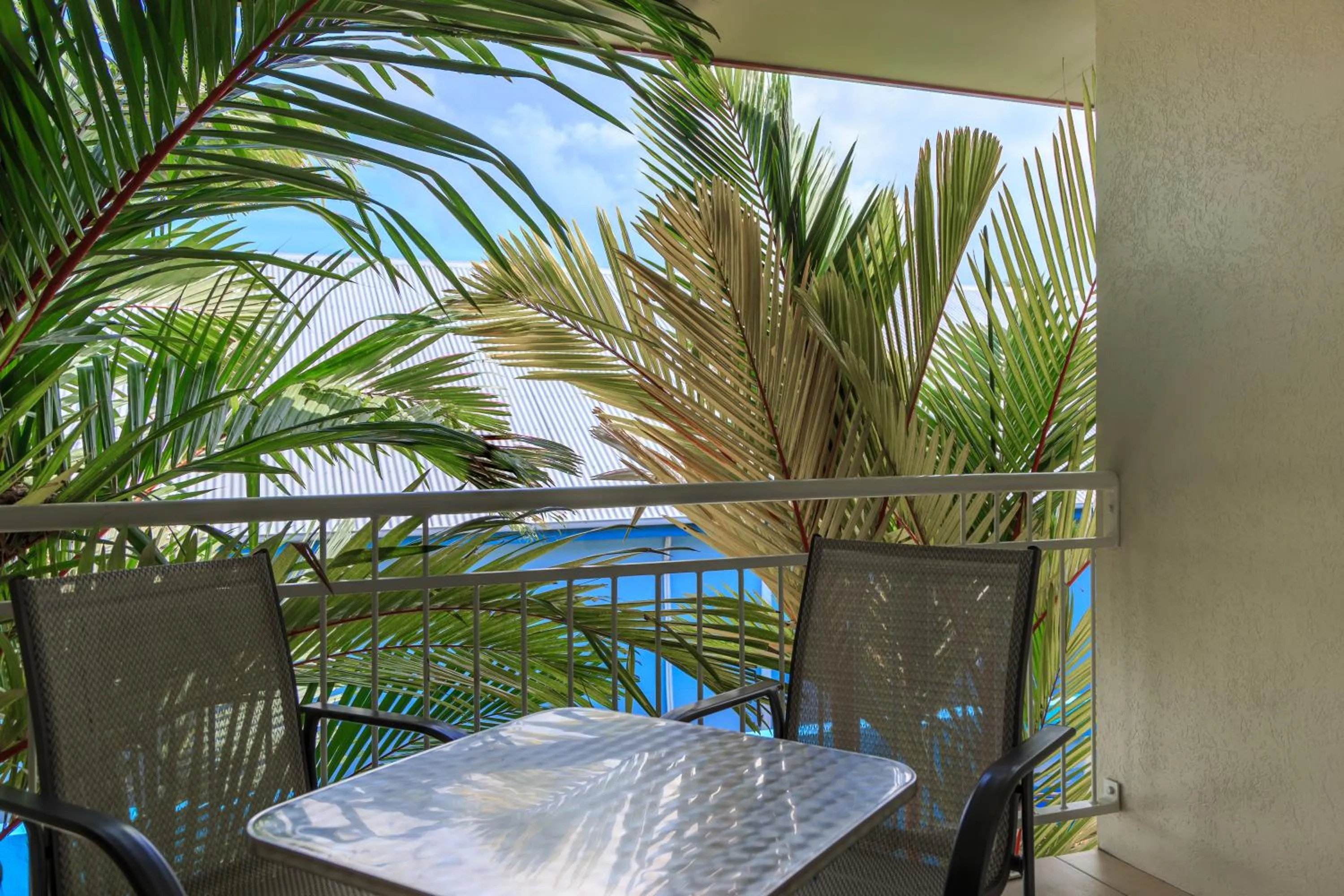 Balcony/Terrace in Macrossan House Boutique Holiday Apartments