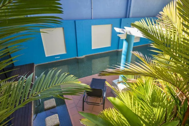 Swimming pool in Macrossan House Boutique Holiday Apartments