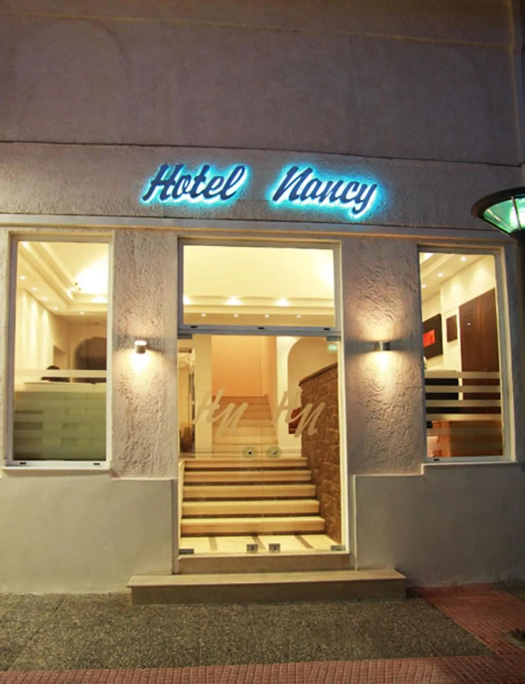 Facade/entrance in Nancy Hotel