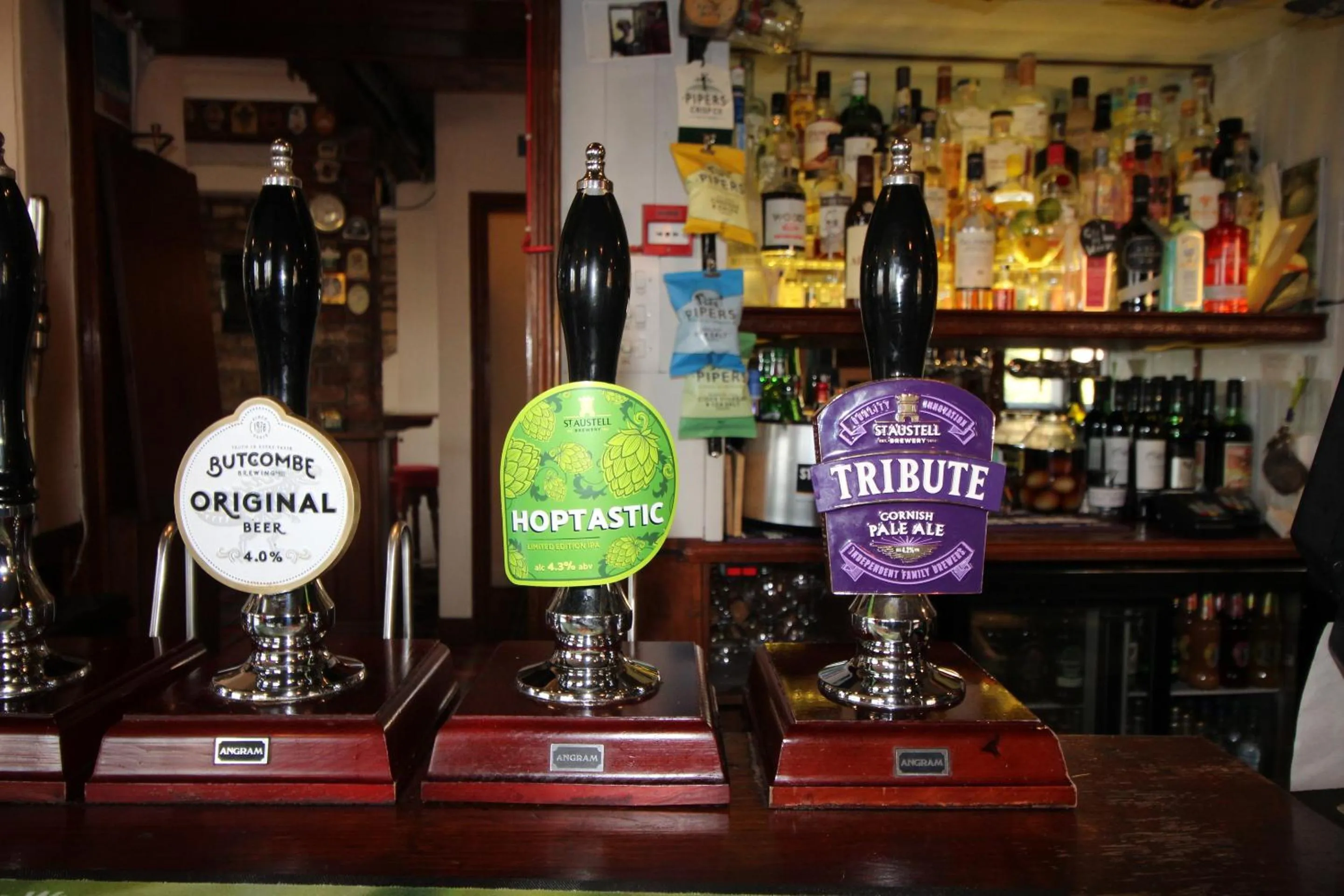 Lounge or bar in The Clothiers Arms