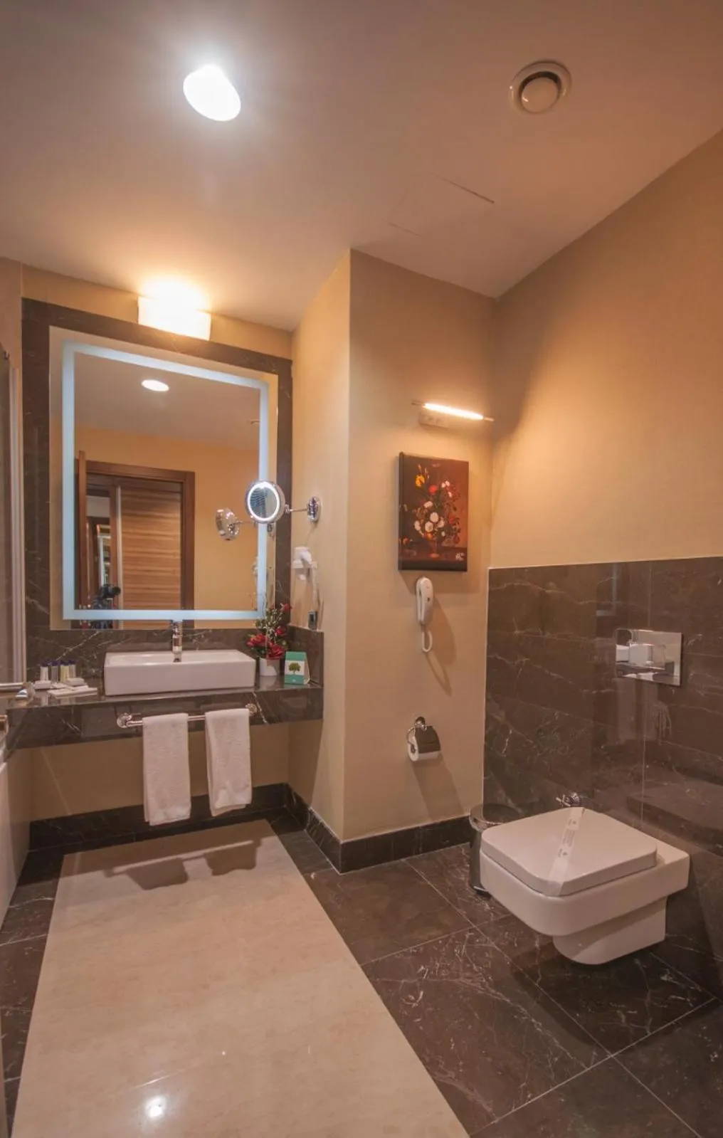 Bathroom in Margi Hotel