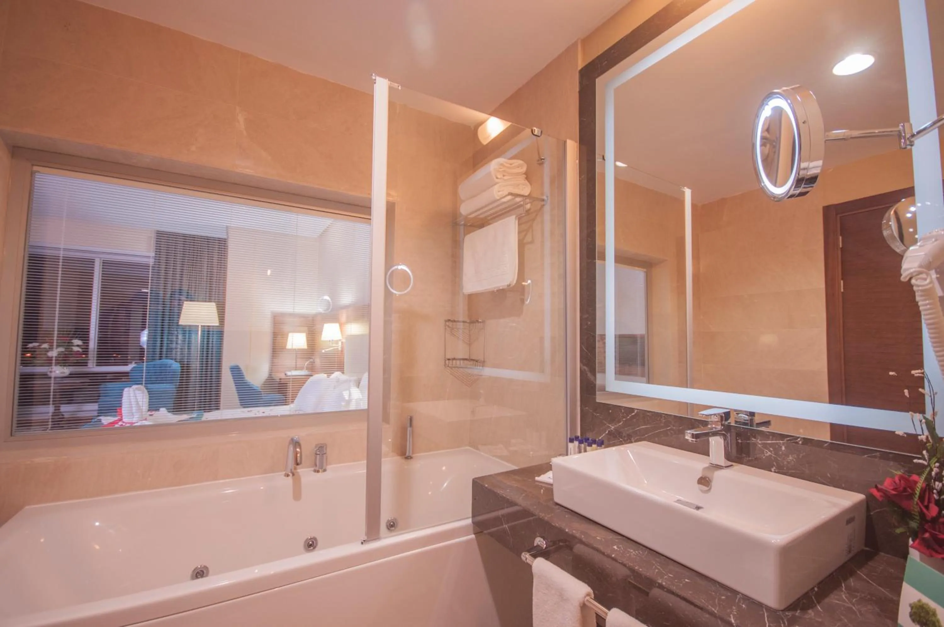 Bathroom in Margi Hotel