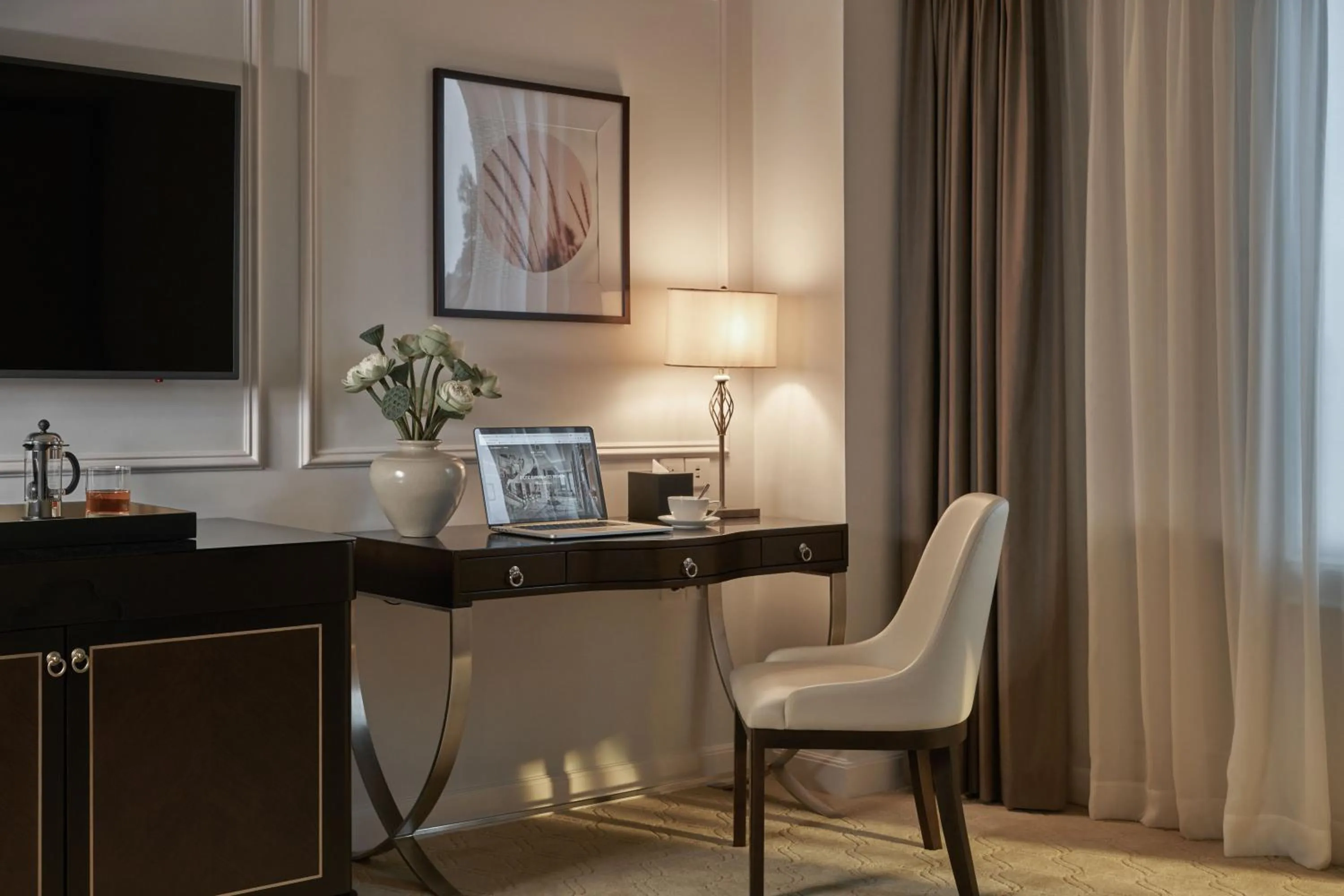 Living room in Mai House Saigon Hotel