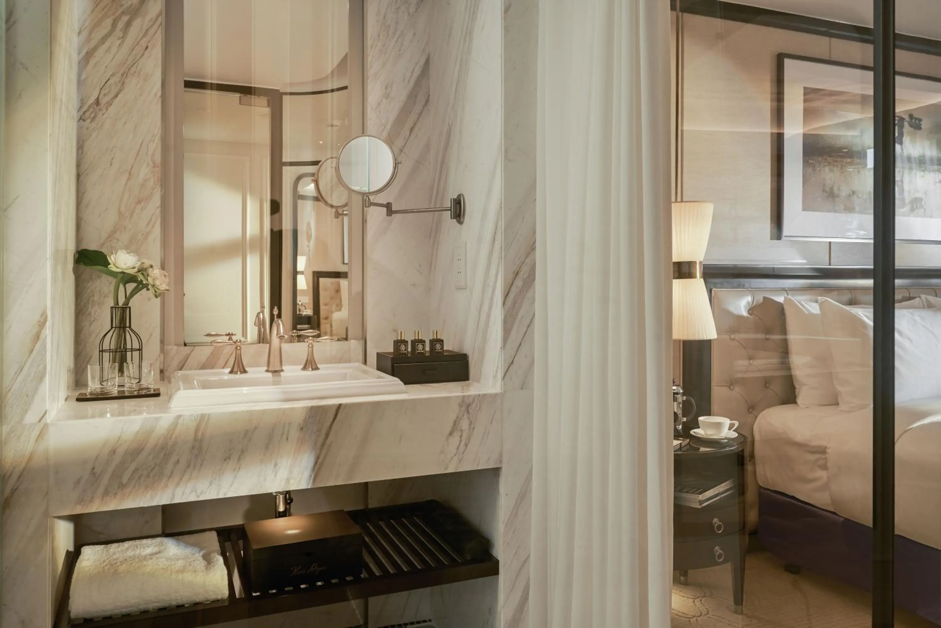 Bathroom, Bed in Mai House Saigon Hotel