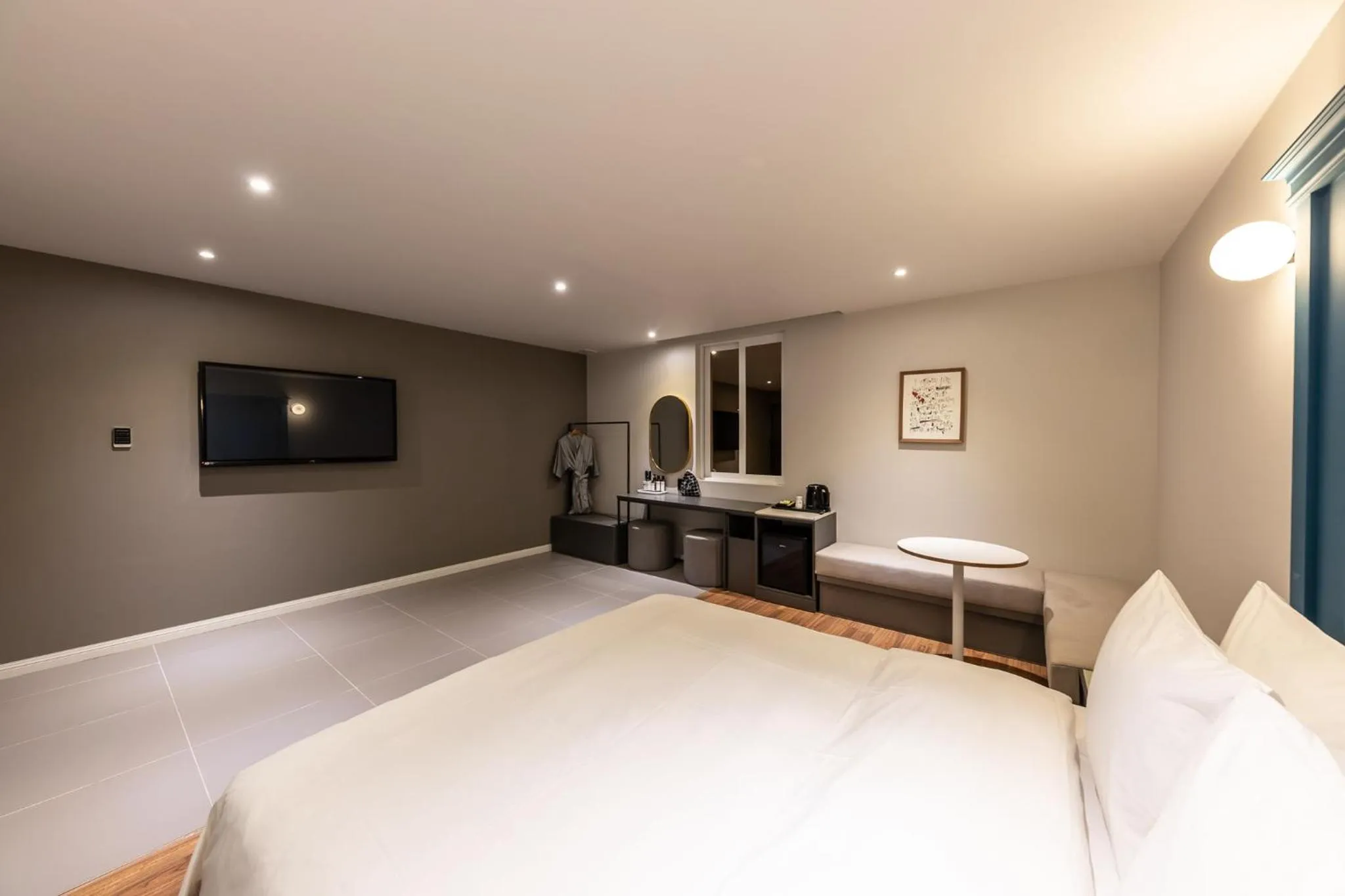 Photo of the whole room, Bed in Brown Dot Hotel Seong Seo