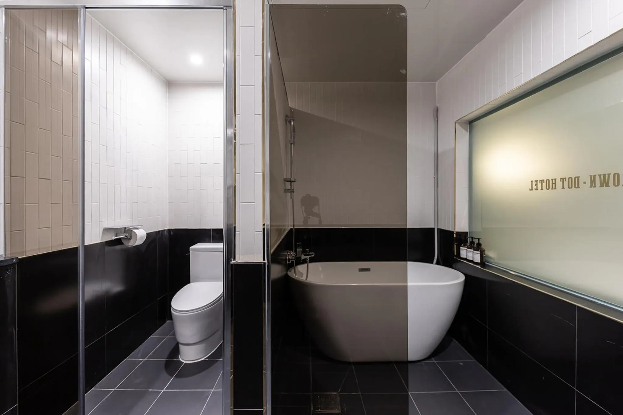 Bathroom in Brown Dot Hotel Seong Seo