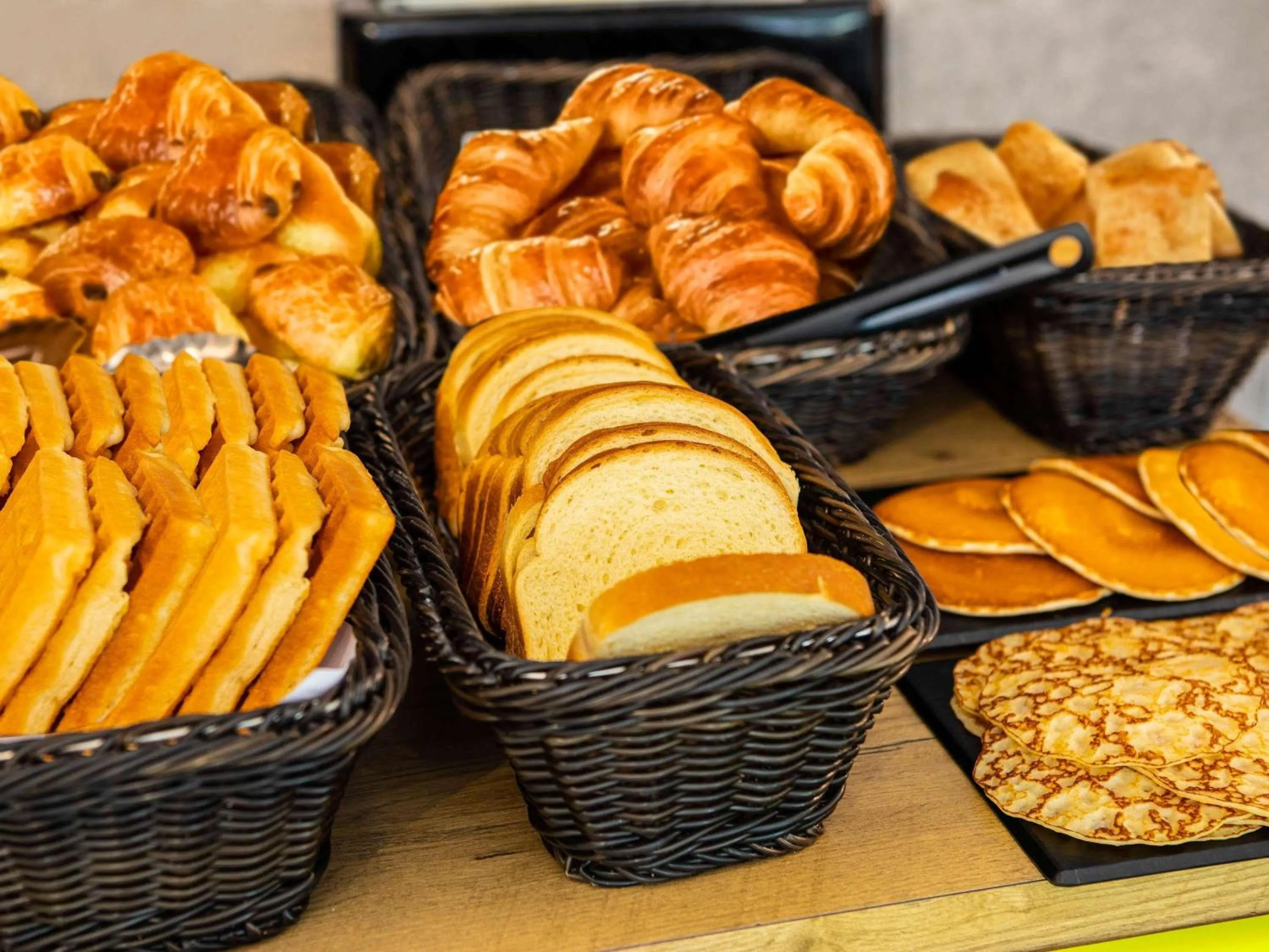 Breakfast in ibis budget Marne la Vallée Chelles
