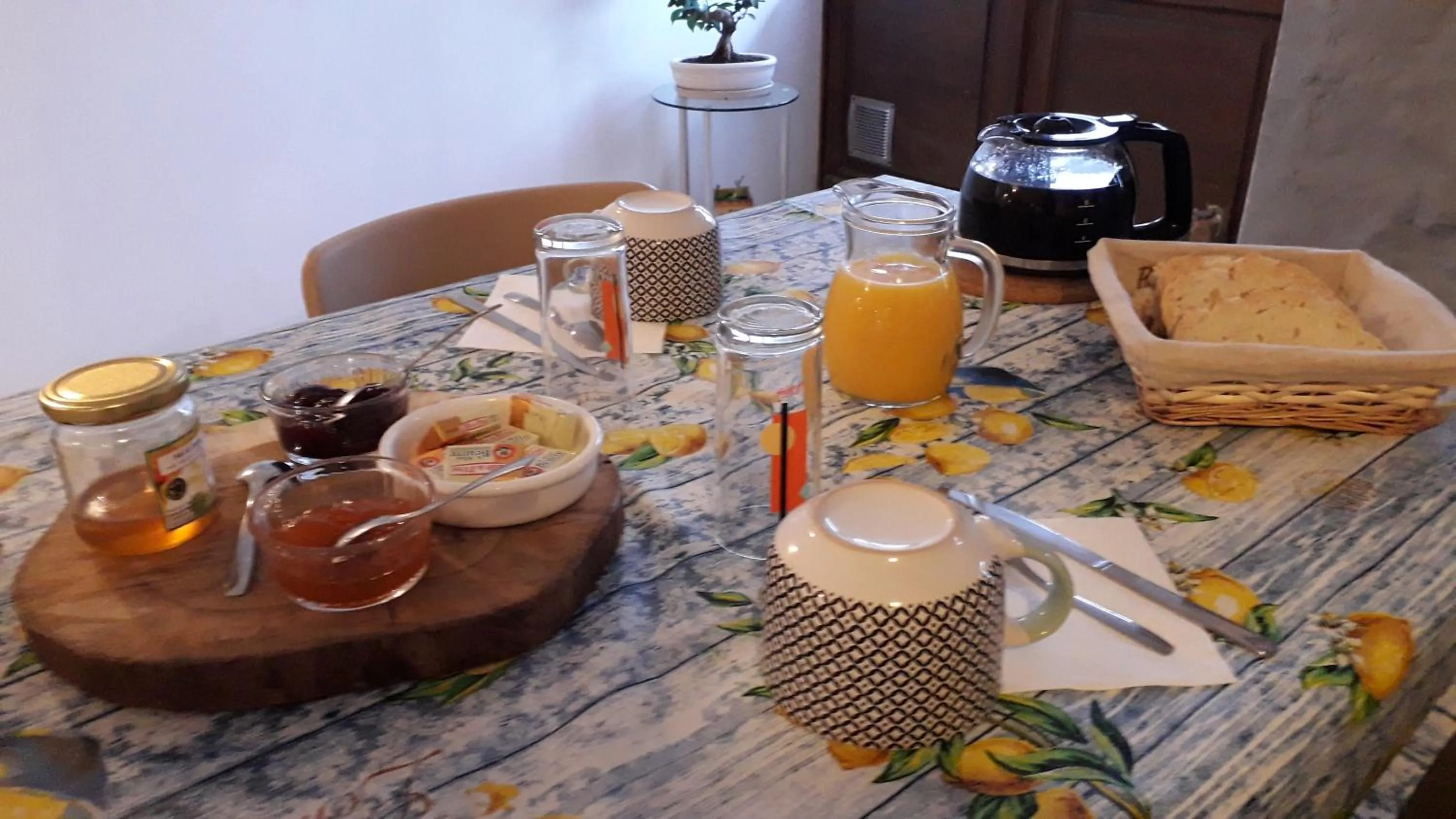 Breakfast in Les TREMIERES