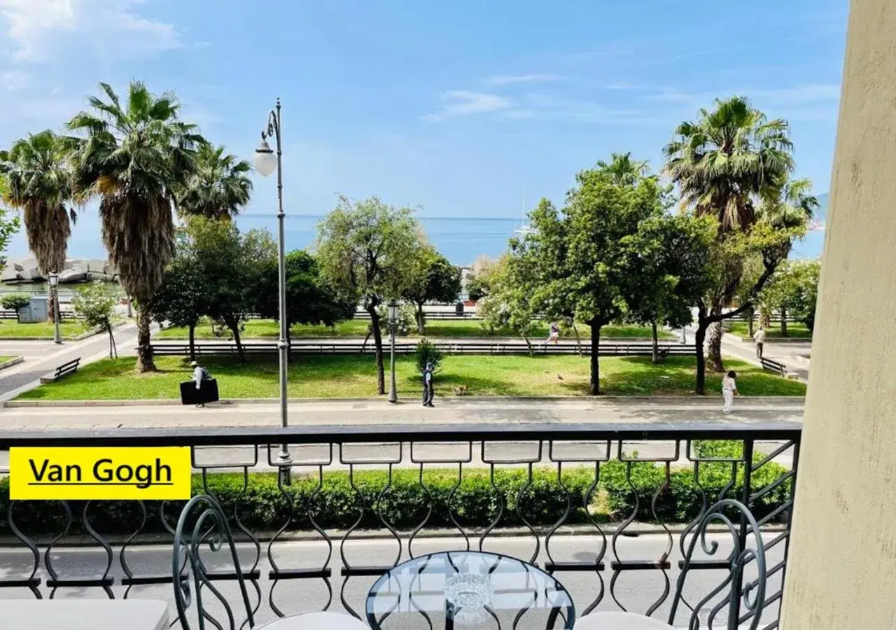 Suite with Sea View in RarityArt GuestHouse Suite with Sea View in RarityArt GuestHouse