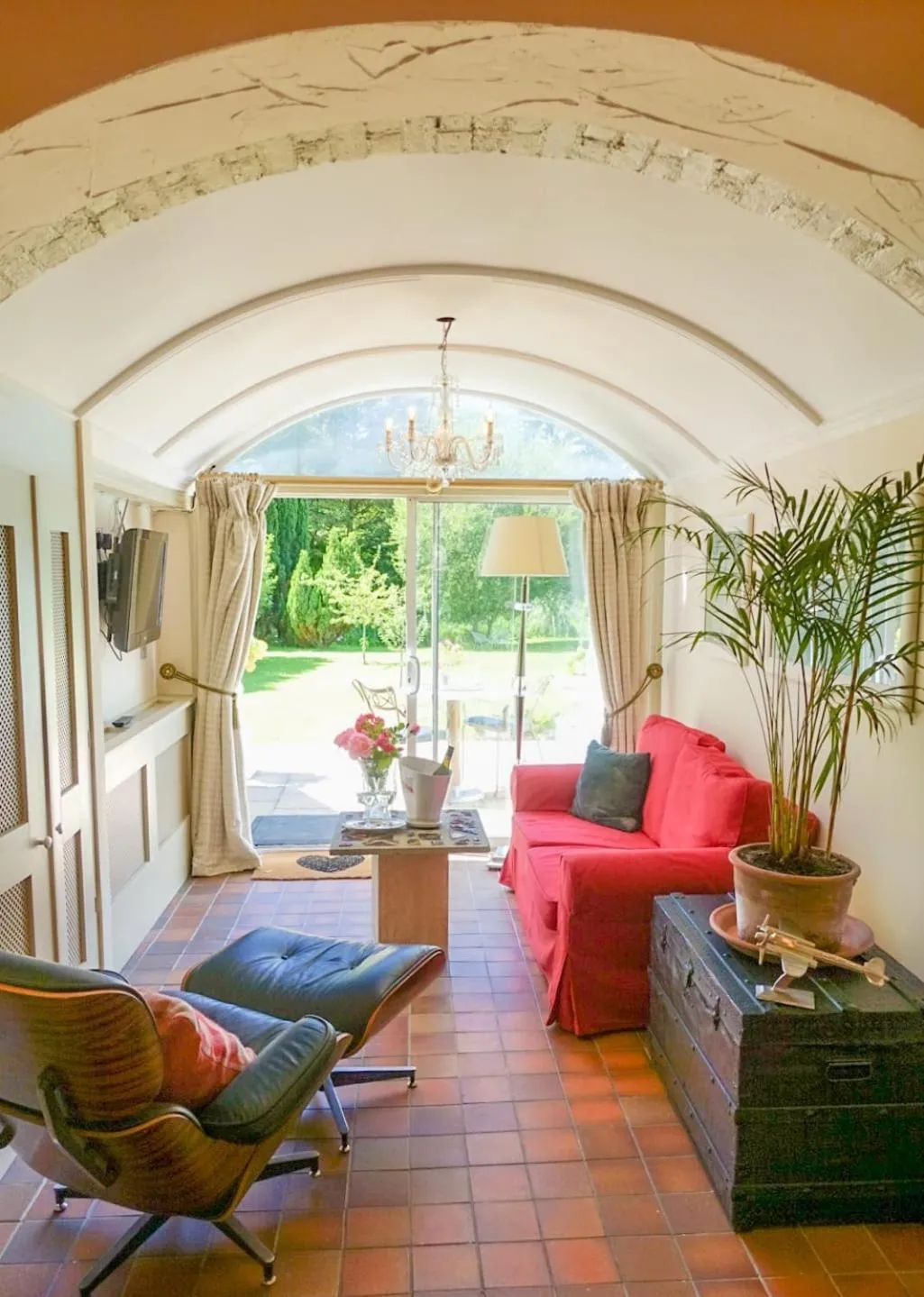 Living room in Cedar House Boutique B&B