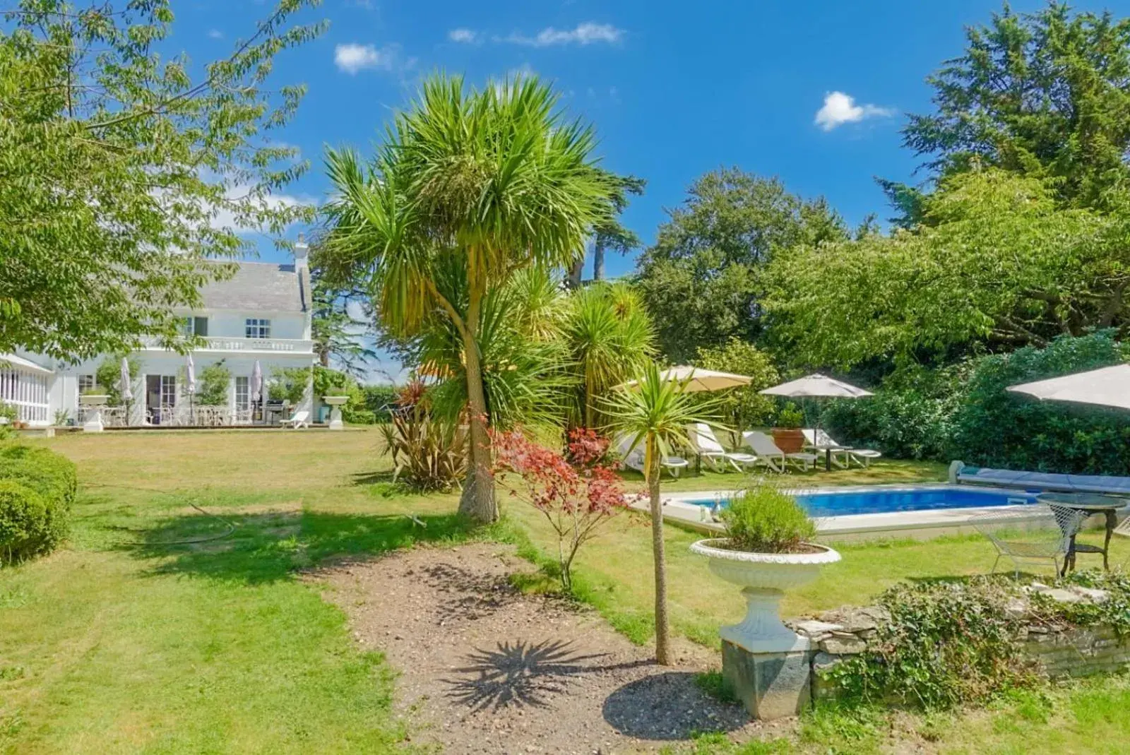 Cedar House Boutique B&B Cedar House Boutique B&B