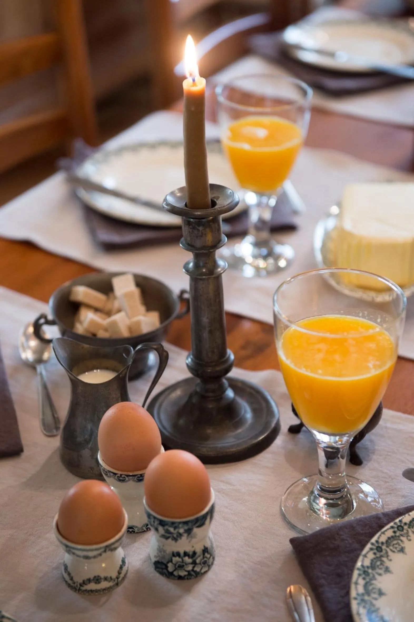 Food and drinks in Le Rêve d'Aghon Chambres et Restaurant