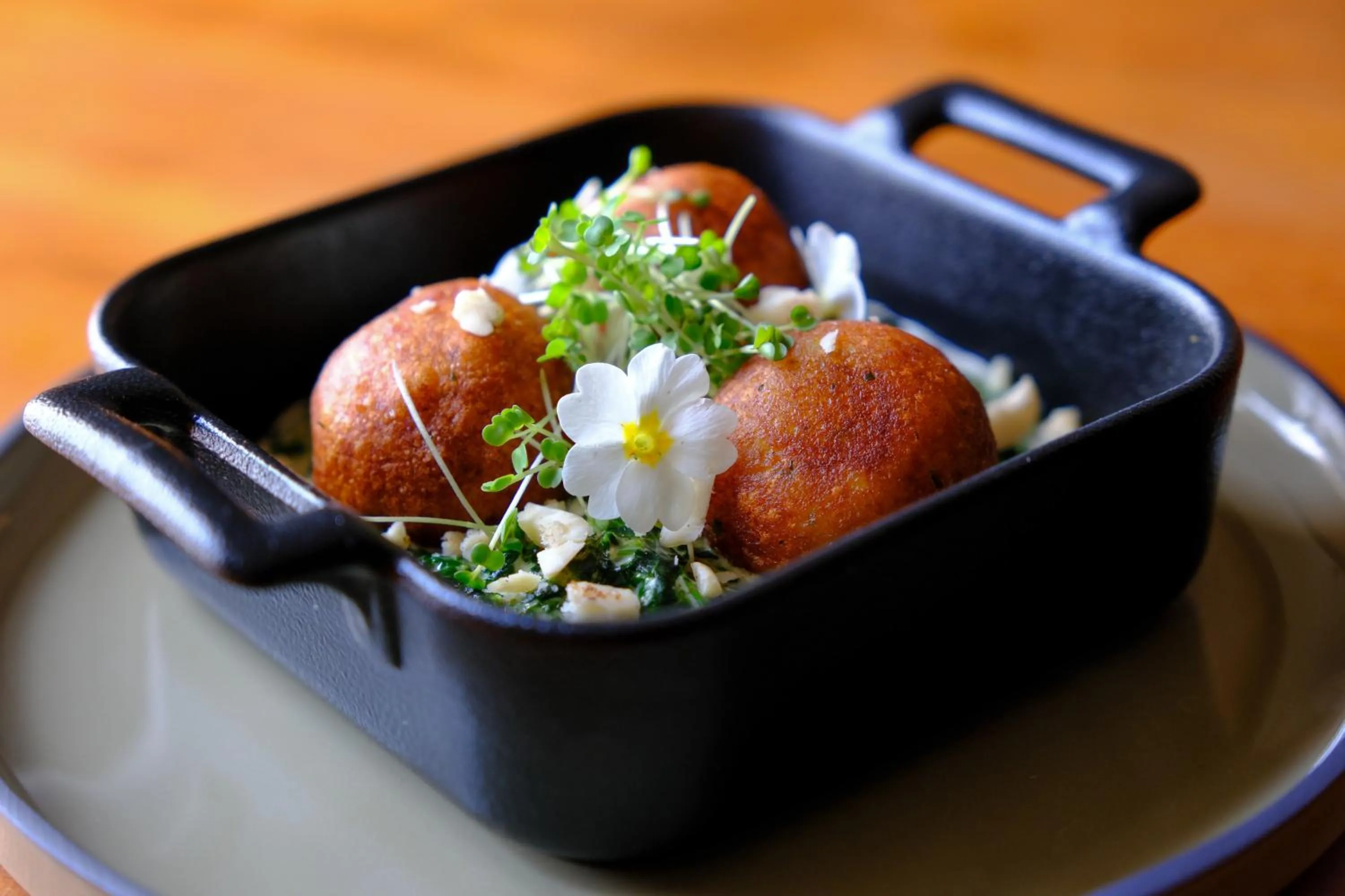 Restaurant/places to eat in Le Rêve d'Aghon Chambres et Restaurant