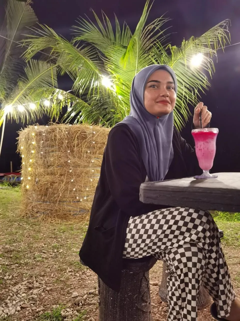 Restaurant/places to eat in Dangau Sala D'Kontena