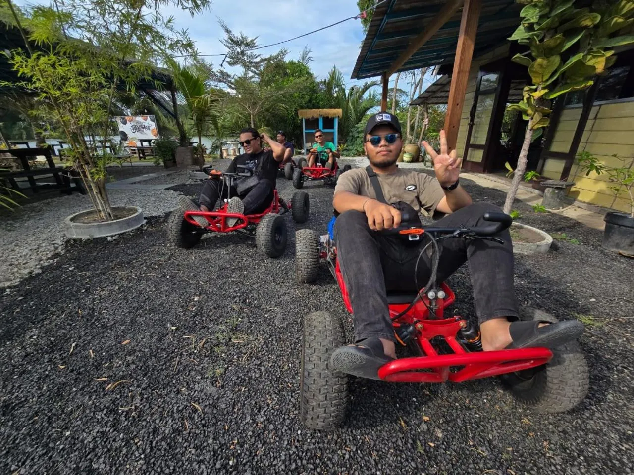 Activities in Dangau Sala D'Kontena