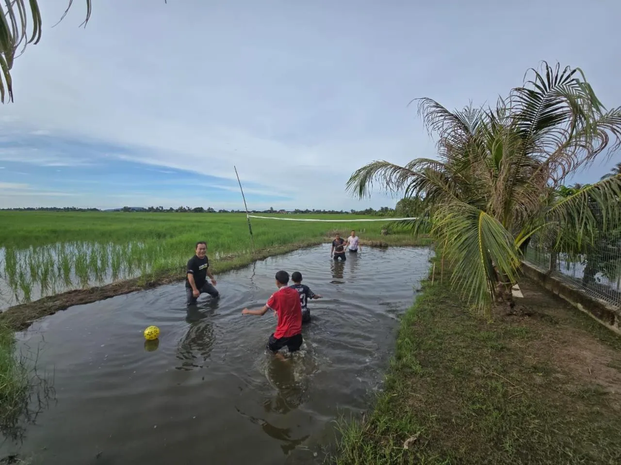 Activities in Dangau Sala D'Kontena