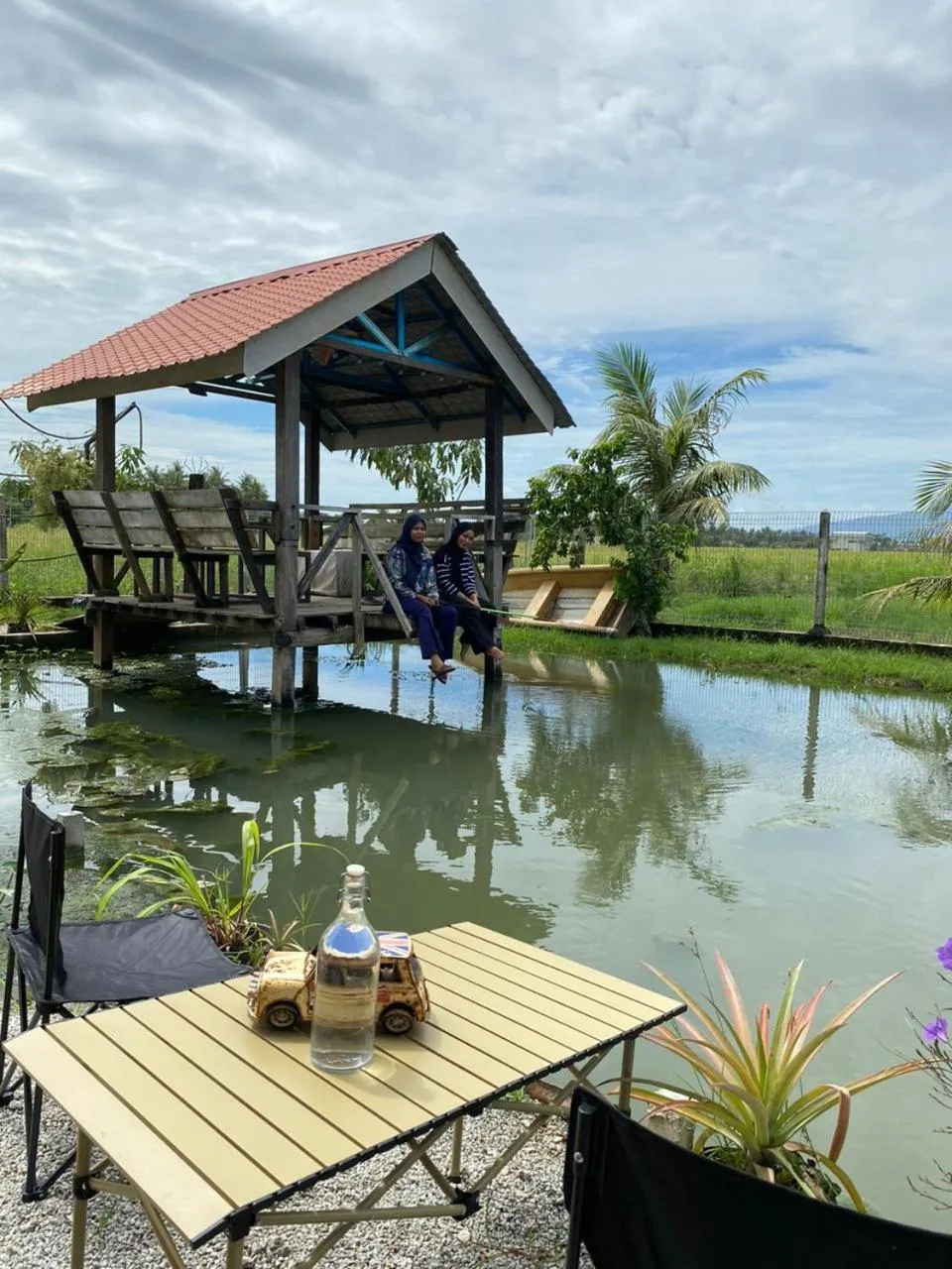 Fishing in Dangau Sala D'Kontena