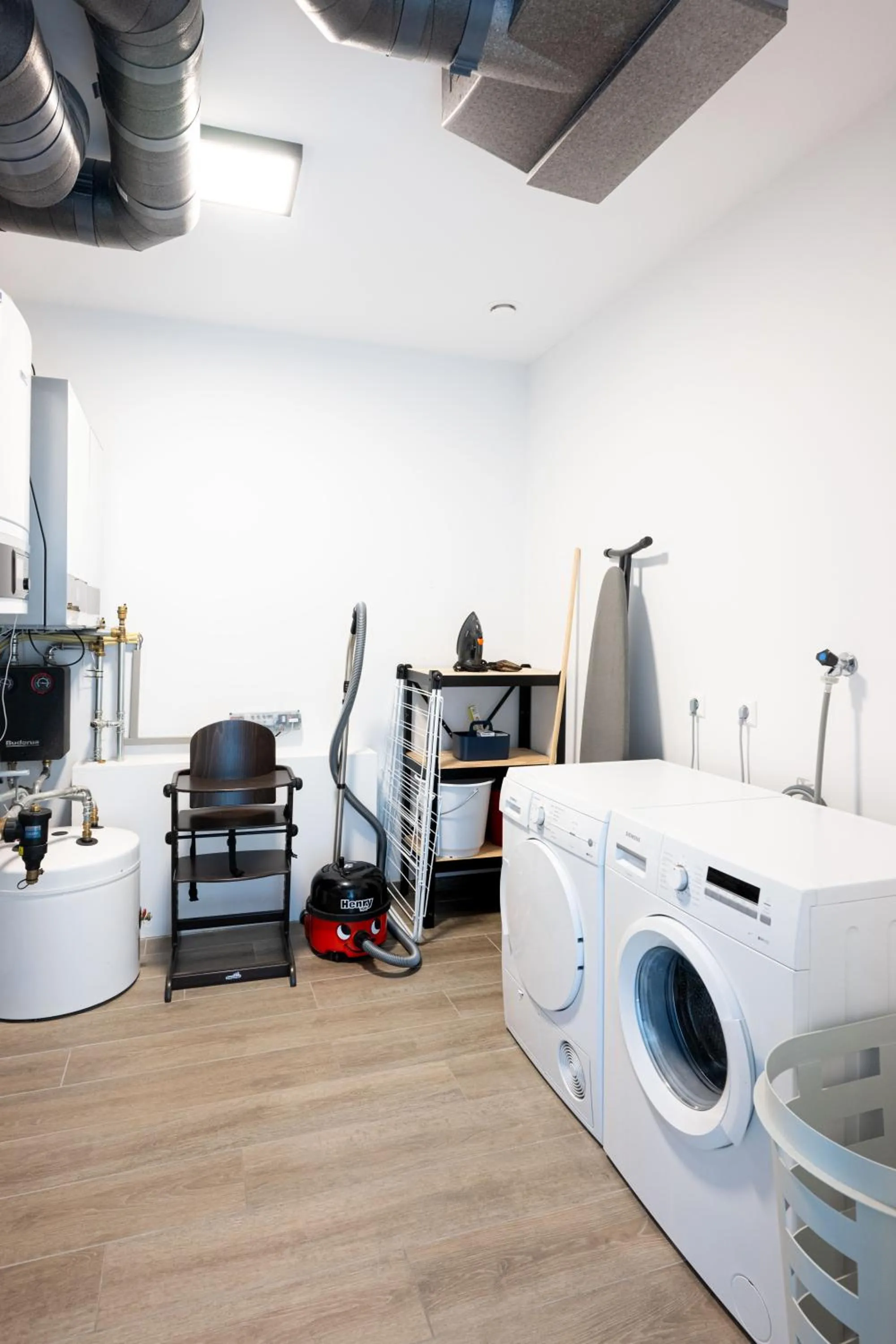 laundry in Maris Apartments