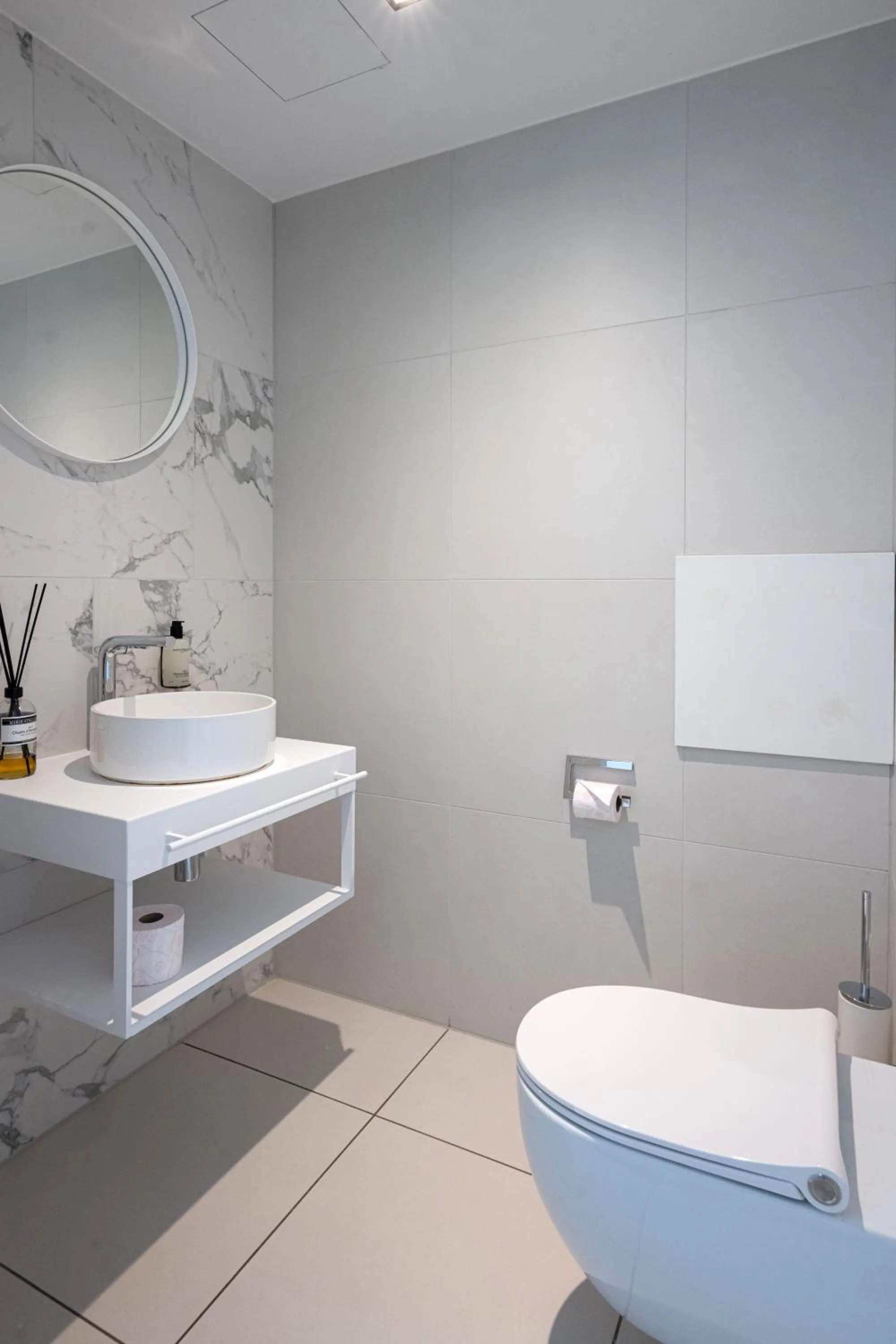 Toilet in Maris Apartments