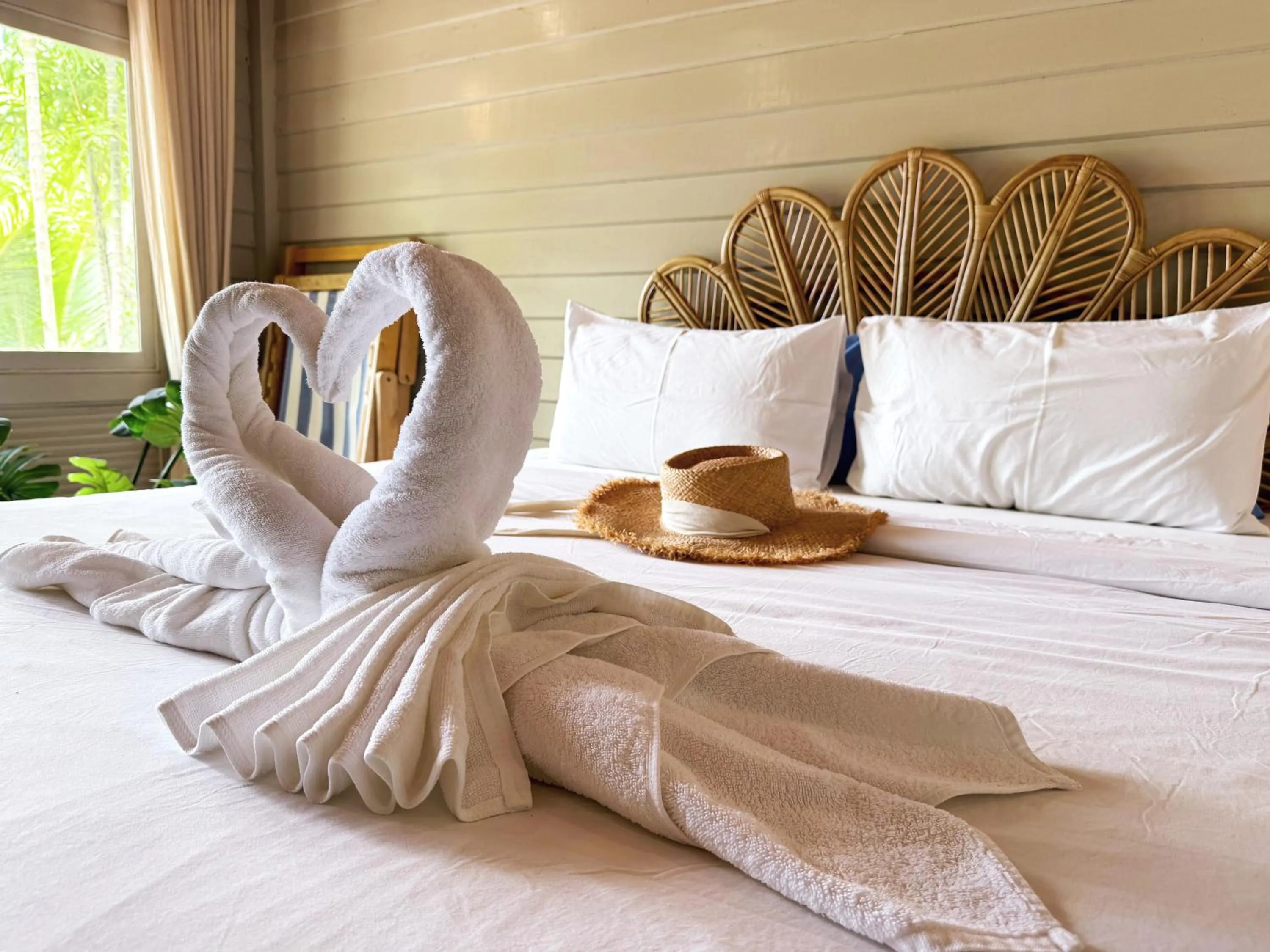 Bed in À La Koh Kood Resort