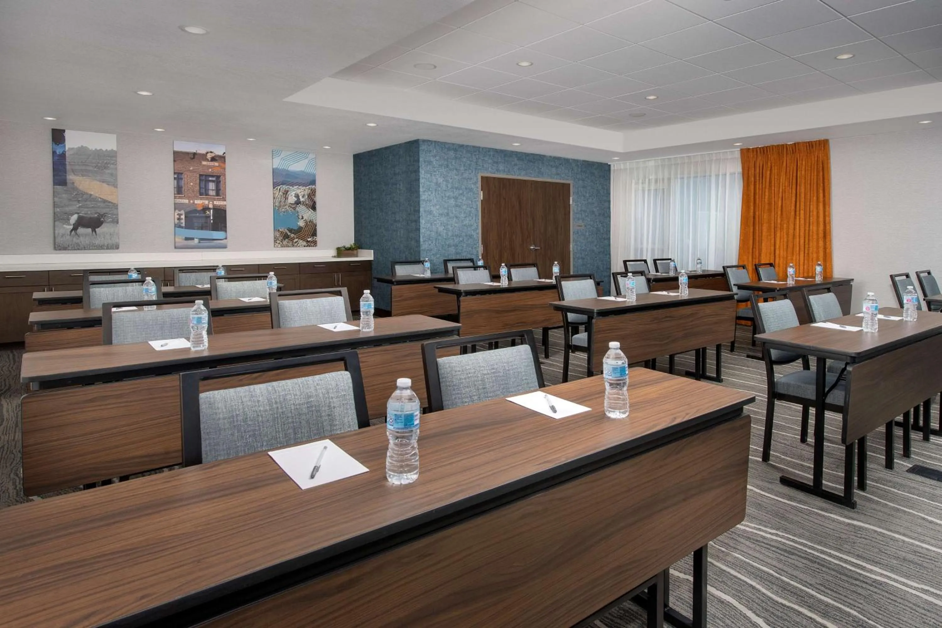 Meeting/conference room in Hampton Inn & Suites Rapid City Rushmore, SD
