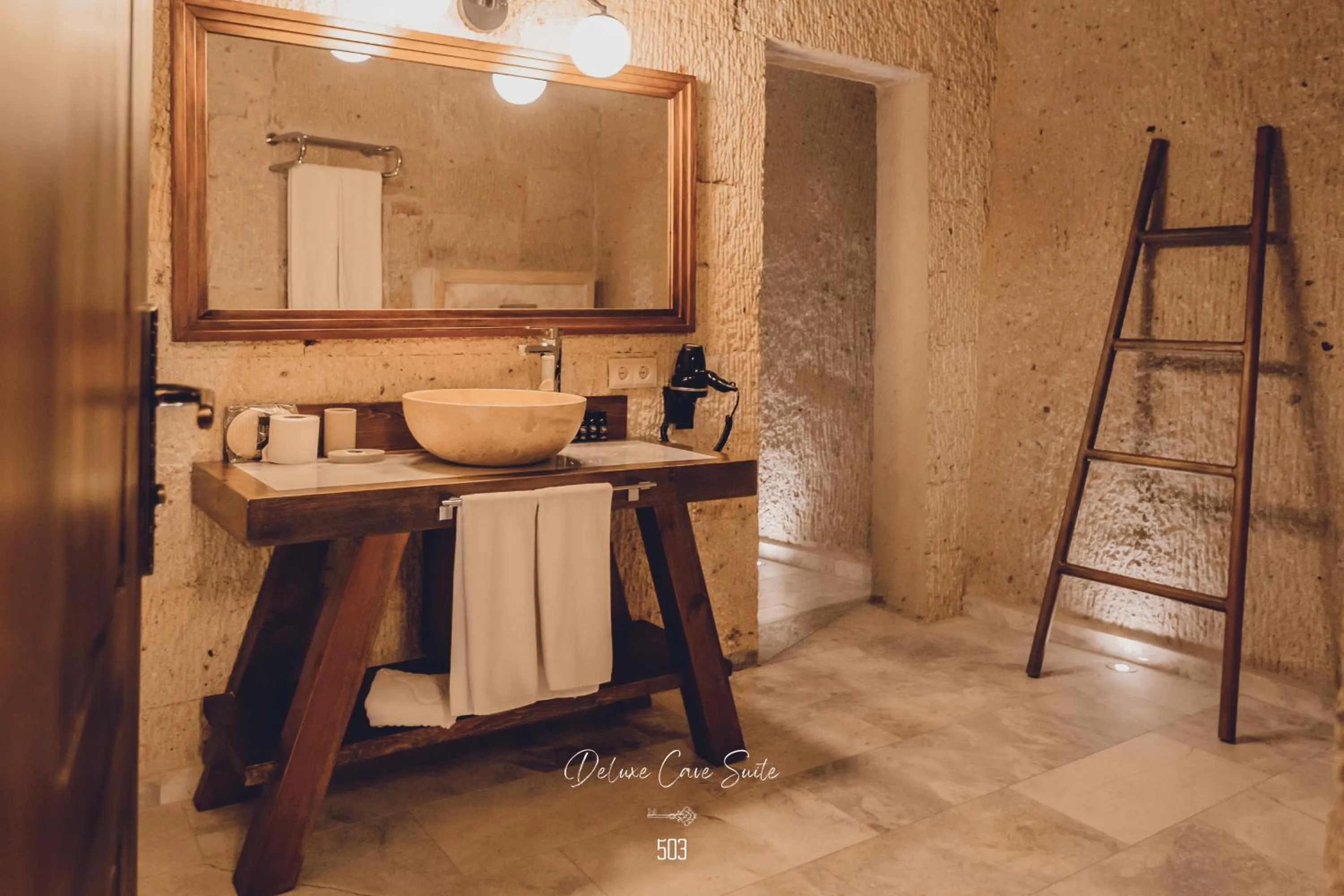 Bathroom in Nino Cave Suites